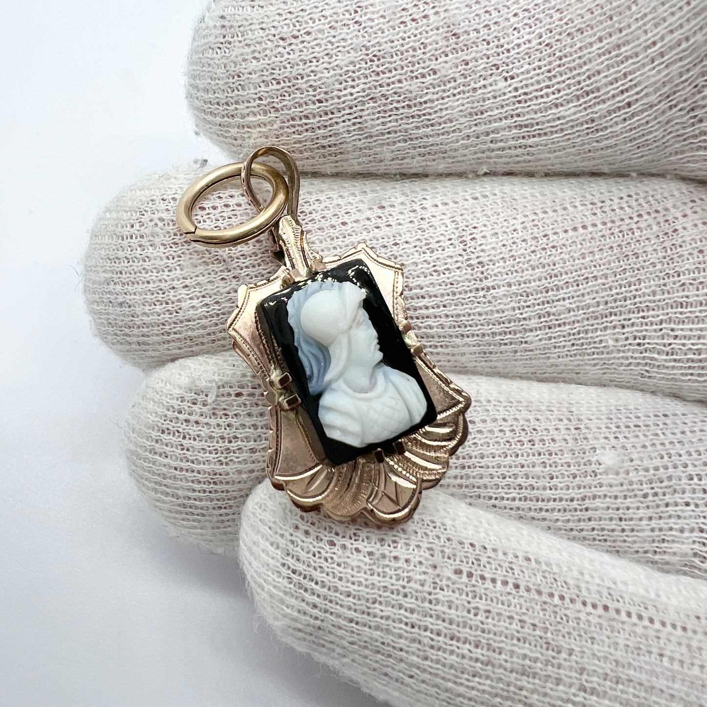 Antique 8k Gold Cameo Agate Locket Pendant.