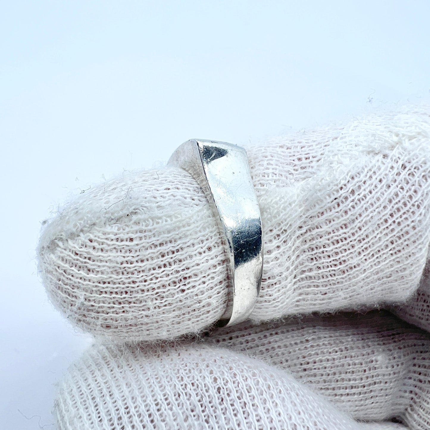 Kaunis Koru, Finland. Vintage Sterling Silver Ring.