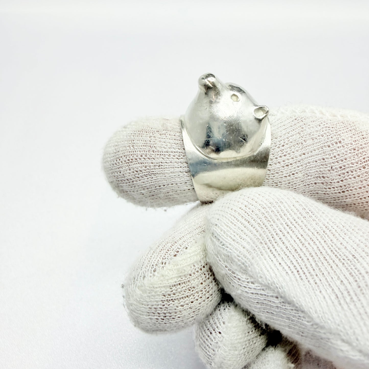 Eila Minkkinen, Finland 1977. Vintage Sterling Silver Animal Ring
