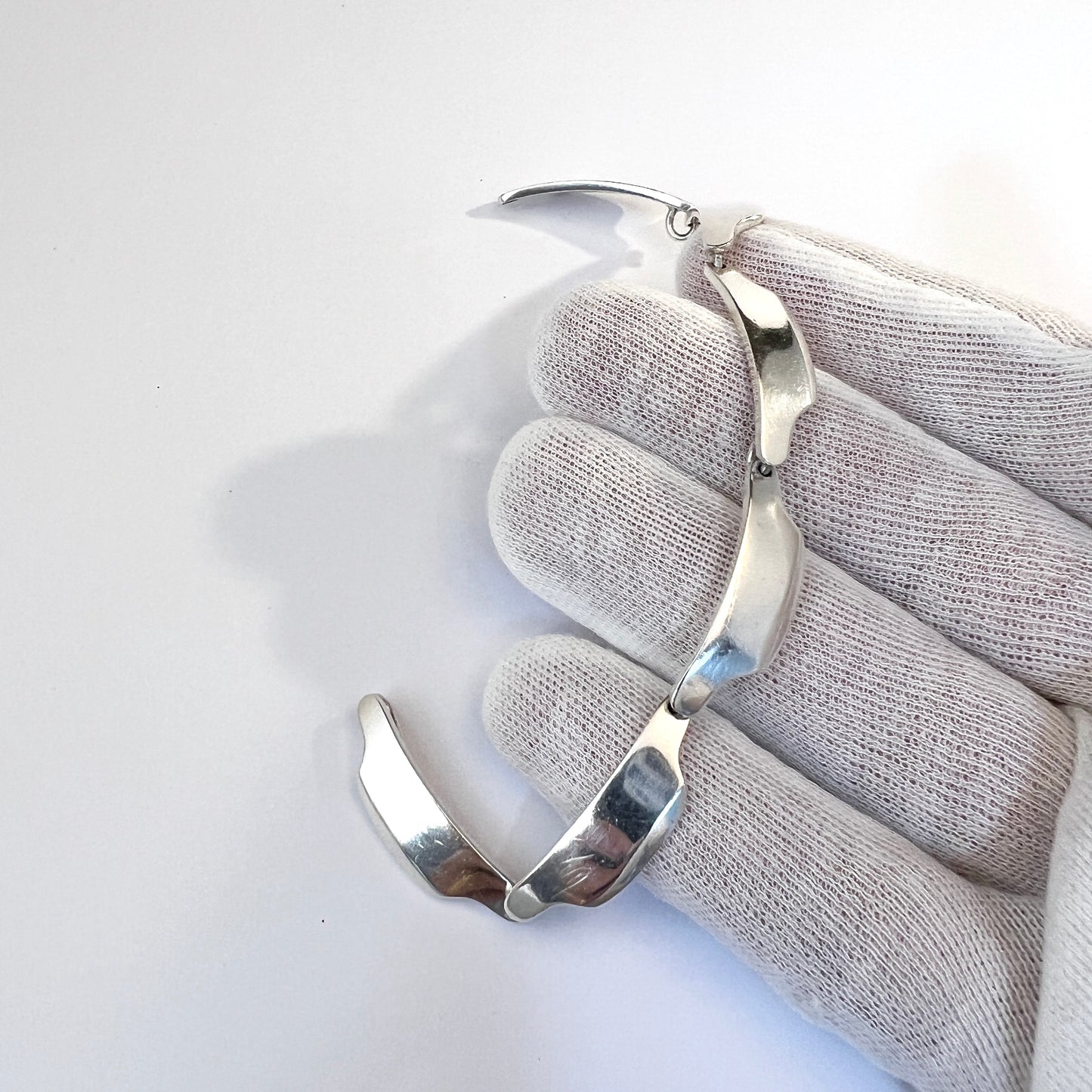 Bent Knudsen, Denmark 1960s Design no 12 Sterling Silver Link Bracelet.