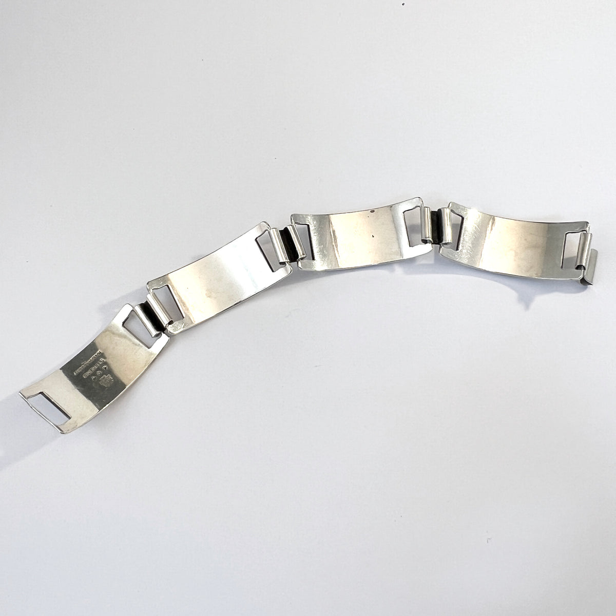 Georg Jensen Inc USA 1940 年代のスターリング シルバー ブレスレット。デザイン番号 407。