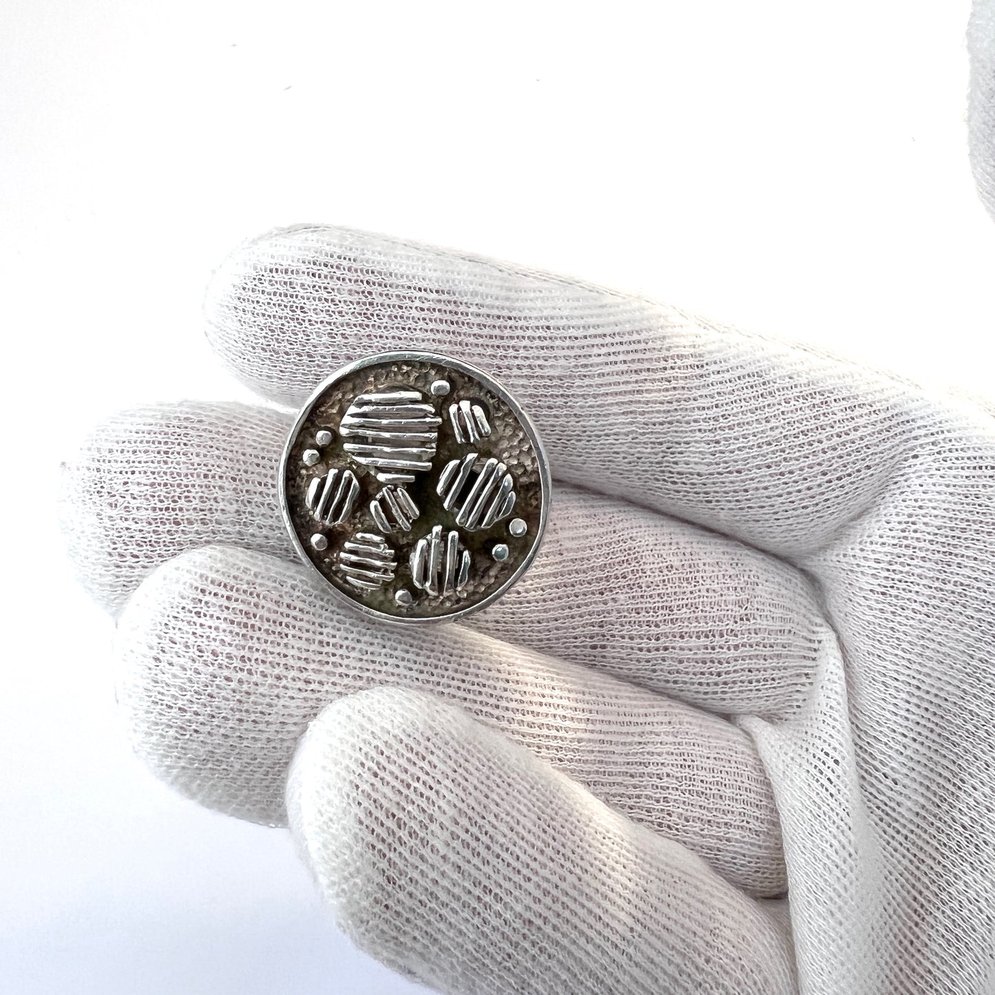 K&L-Kordes Lichtenfels, Germany 1970s. Vintage Modernist Solid Silver Ring.