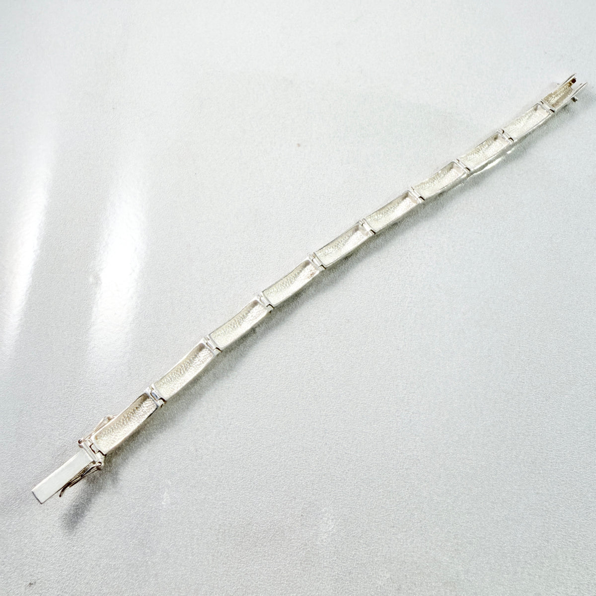 Vintage Solid Silver Link Bracelet.