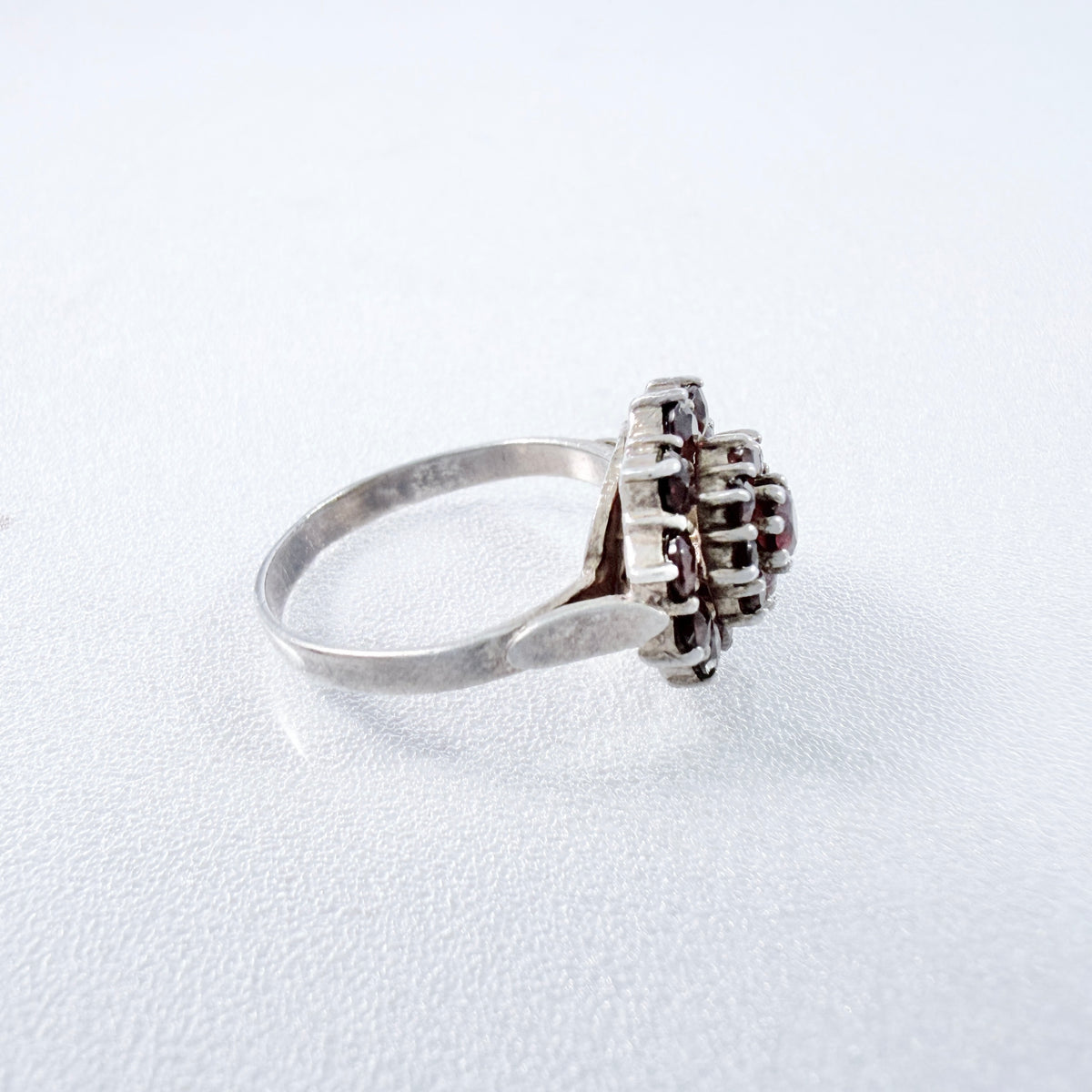 Vintage Solid Silver Garnet Cluster Ring.