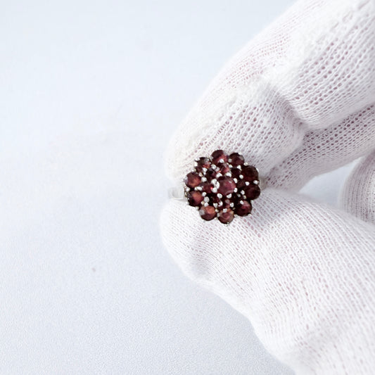 Vintage Solid Silver Garnet Cluster Ring.