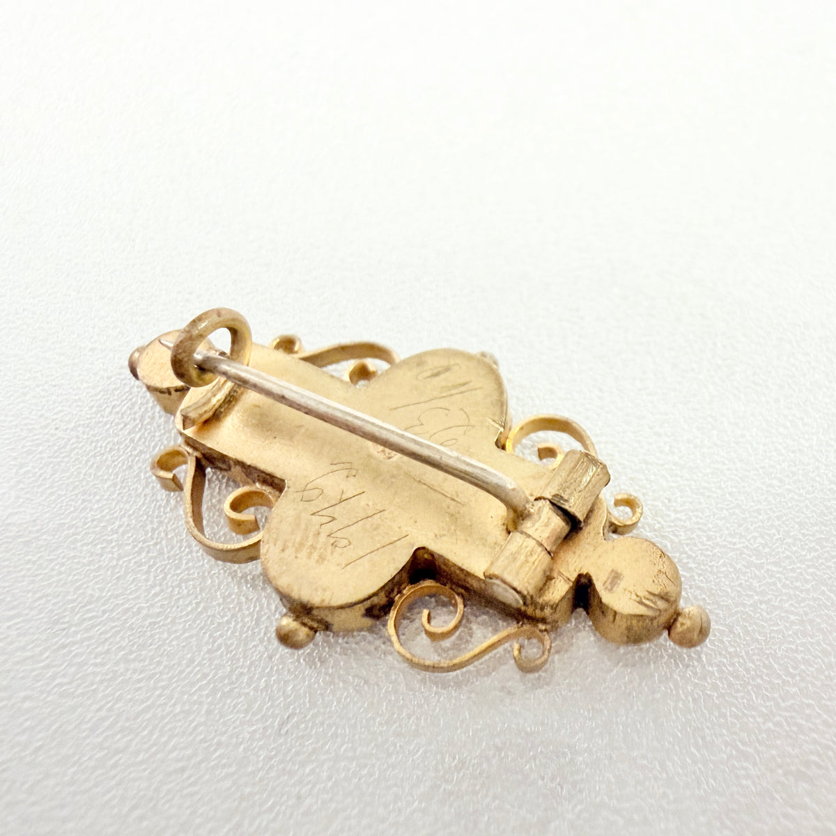 Italy 1942. Vintage WWII-era Micro Mosaic Brooch.