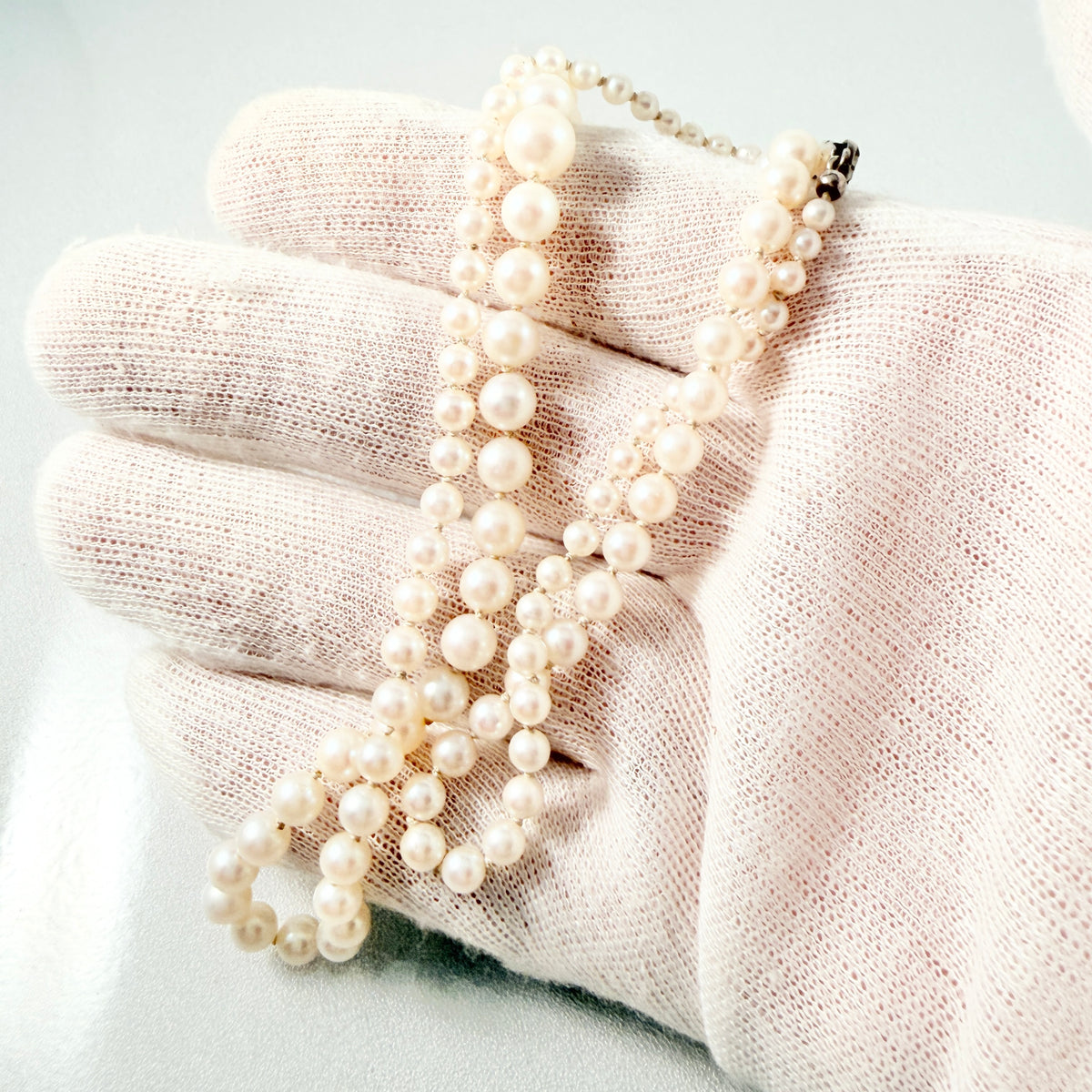 JKa Kohle, Germany ca 1950s Cultured Pearl Silver Clasp Necklace.