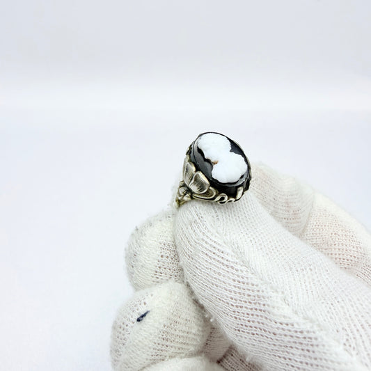 Antique Art Nouveau Solid Silver Cameo Pinky Ring.
