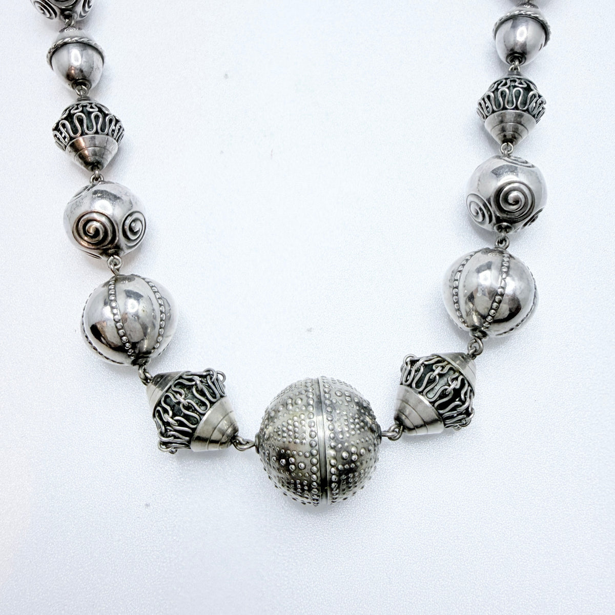 Kalevala Koru, Finland 1982. Bold Vintage Sterling Silver Necklace. Halikko Treasure.
