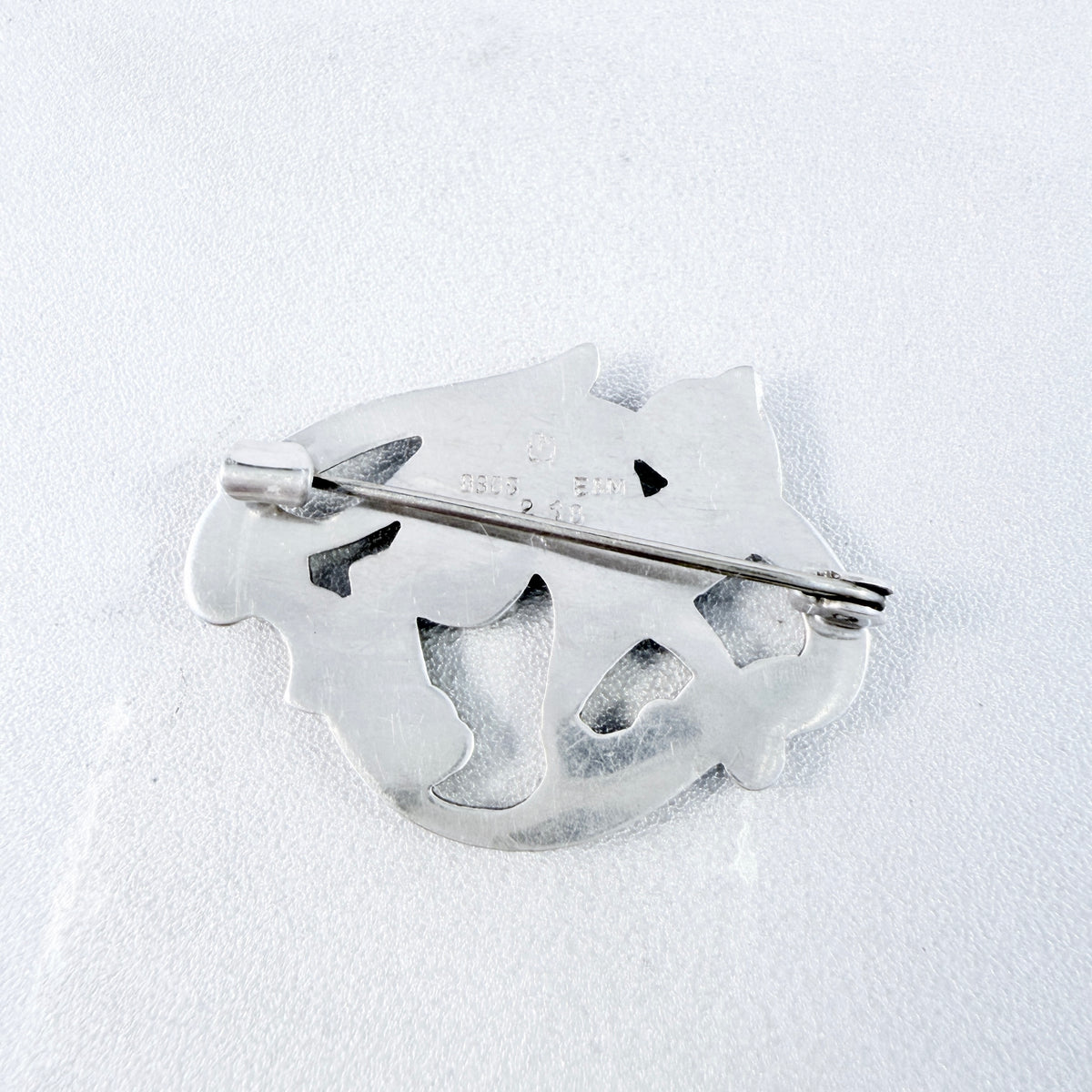 Eiler & Marløe, Denmark ca 1940. Vintage 830 Silver Cat Brooch.