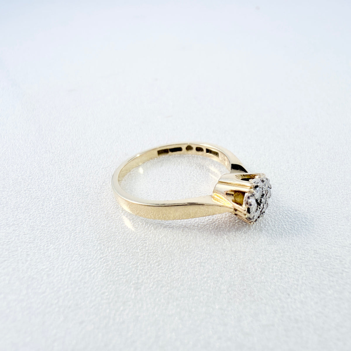 Sweden 1984. Vintage 18k Gold Diamond Cluster Unengraved Engagement Ring.