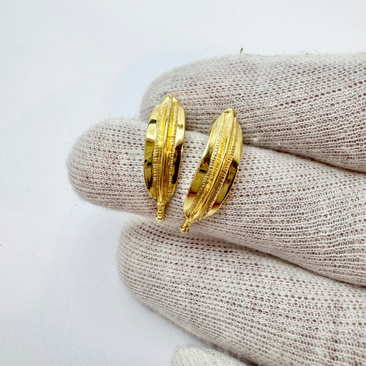 Bengt Hallberg, Sweden. Vintage 18k Gold Viking Copy Earrings.