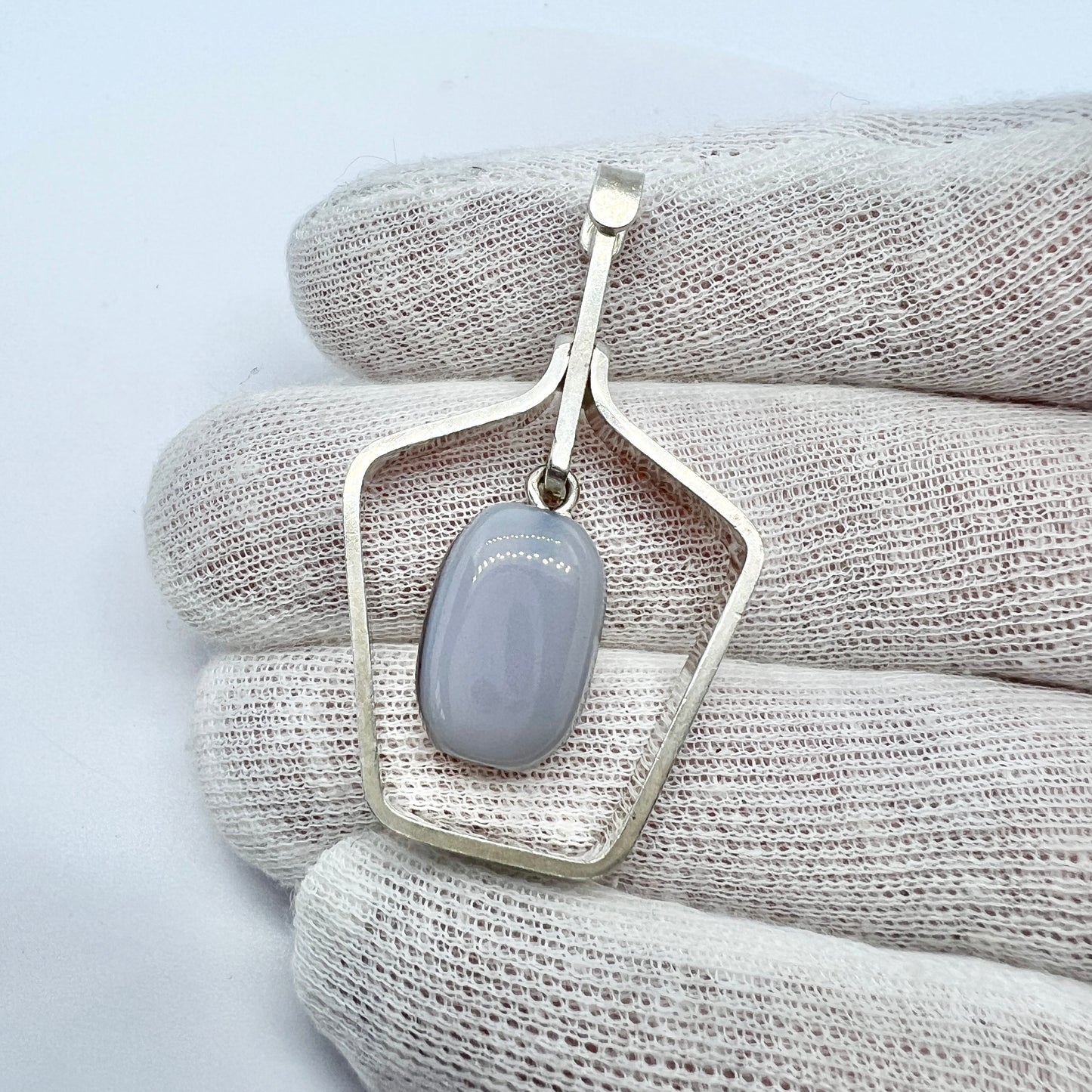 Hedberg, Sweden 1959, Sterling Silver Agate Pendant.