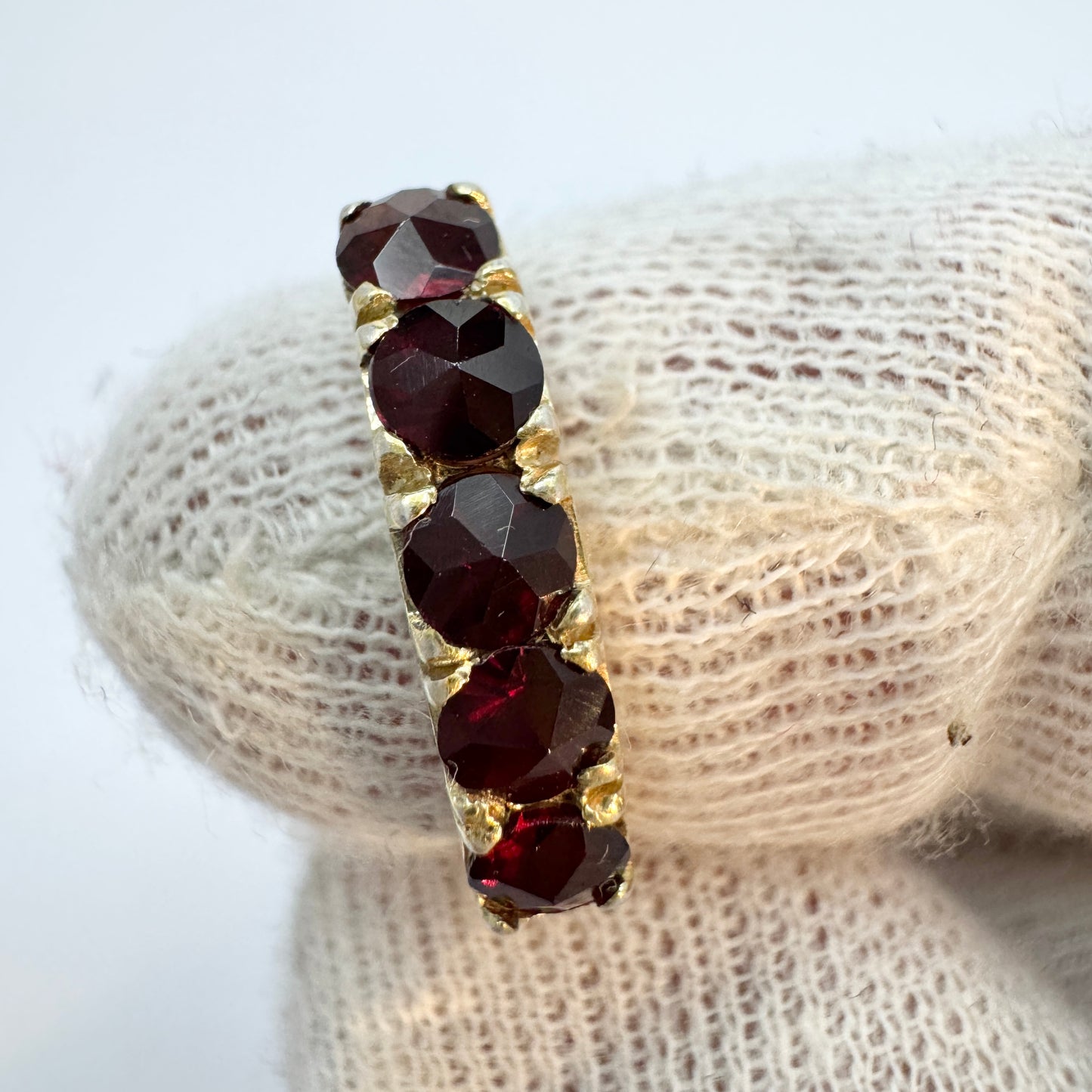 Vintage c 1950s. Sterling Silver Garnet Ring.
