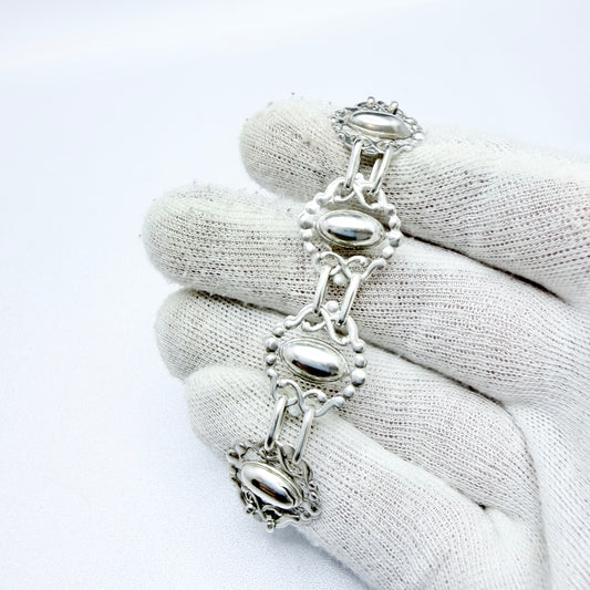 Malmö, Sweden year 1950. Vintage Solid Silver Bracelet.