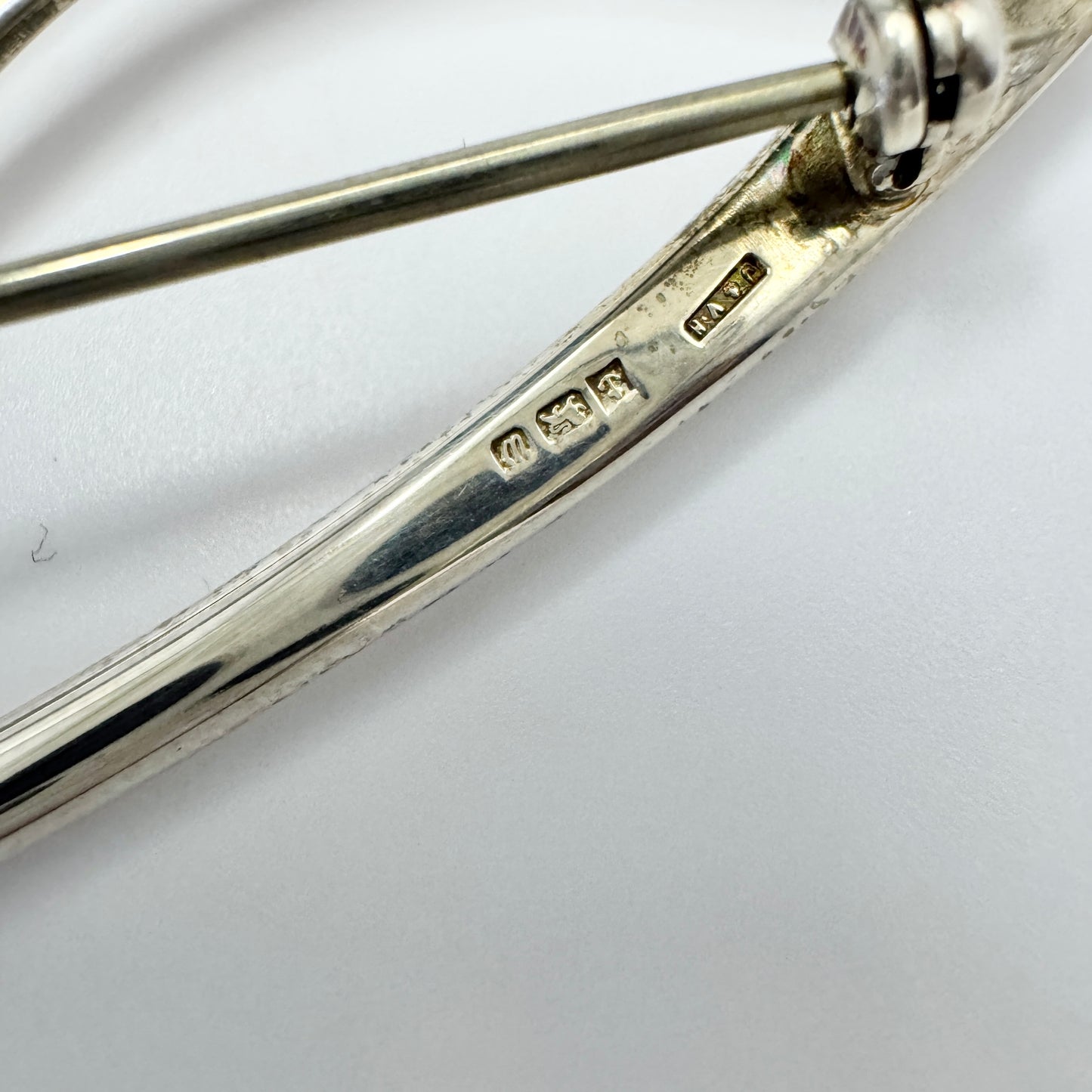 J&VH, Birmingham 1996. Vintage Large Sterling Silver Brooch