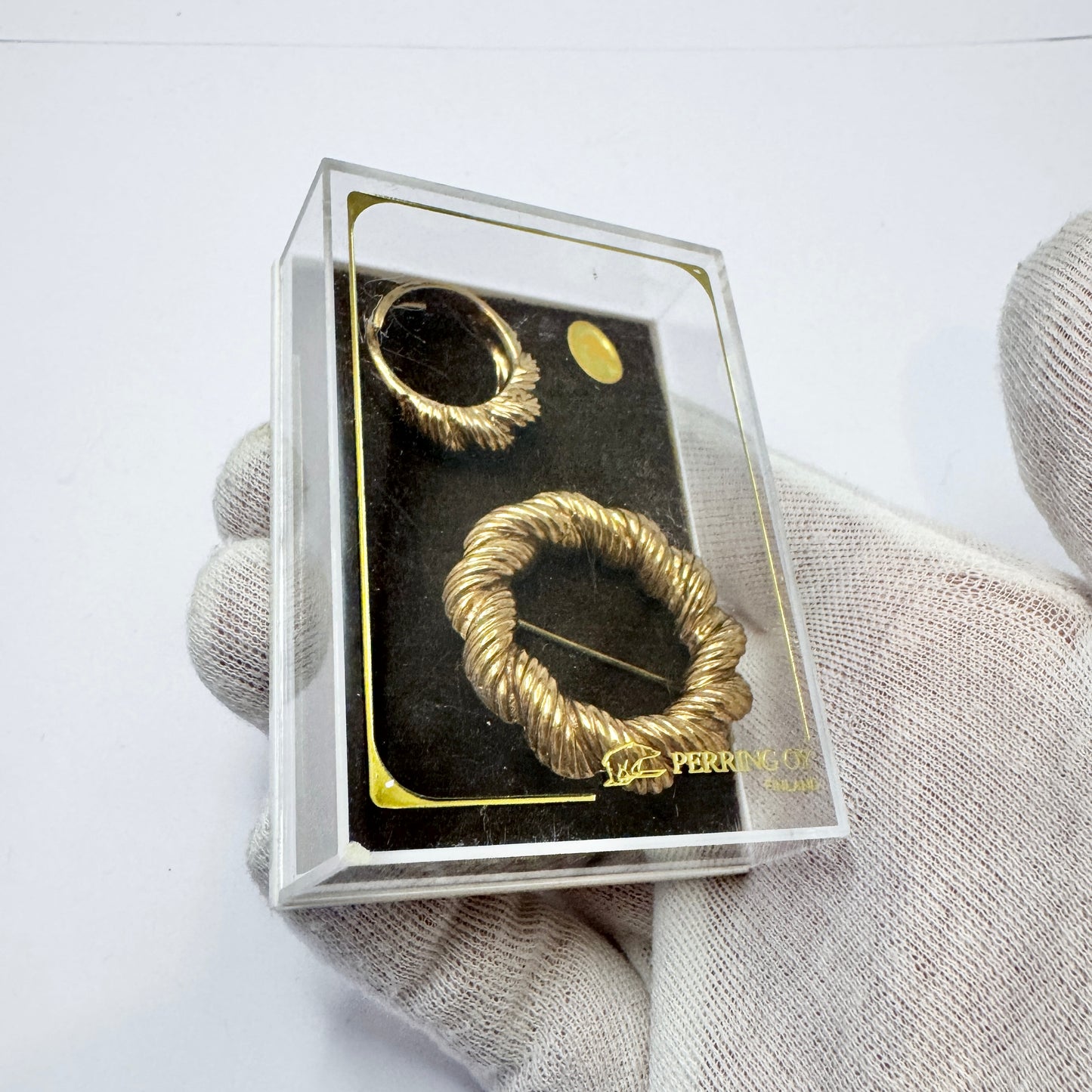 Perring Oy, Finland. Vintage Yellow Metal Ring and Brooch. Boxed.