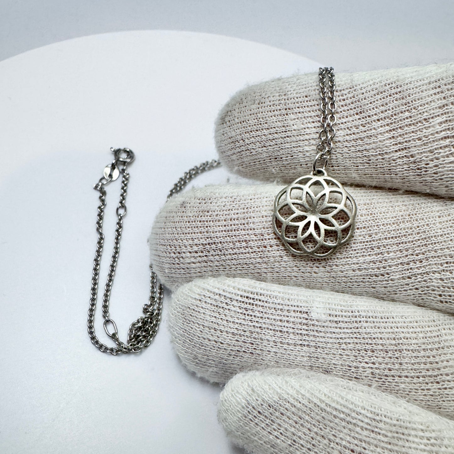 Finnfeelings, Finland. Vintage Sterling Silver Pendant Necklace.