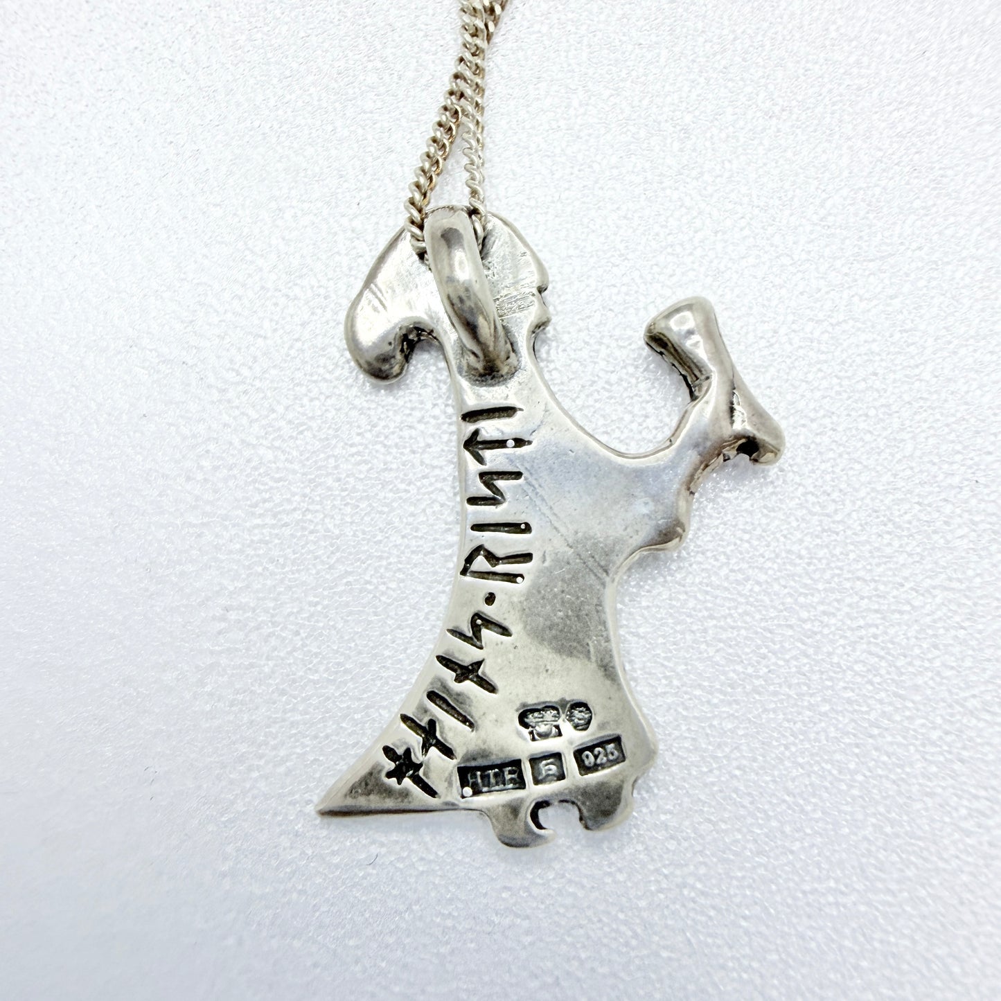 H Råberg, Sweden. Vintage Sterling Silver Viking Copy Valkyria Pendant Necklace.
