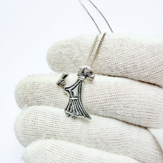 H Råberg, Sweden. Vintage Sterling Silver Viking Copy Valkyria Pendant Necklace.