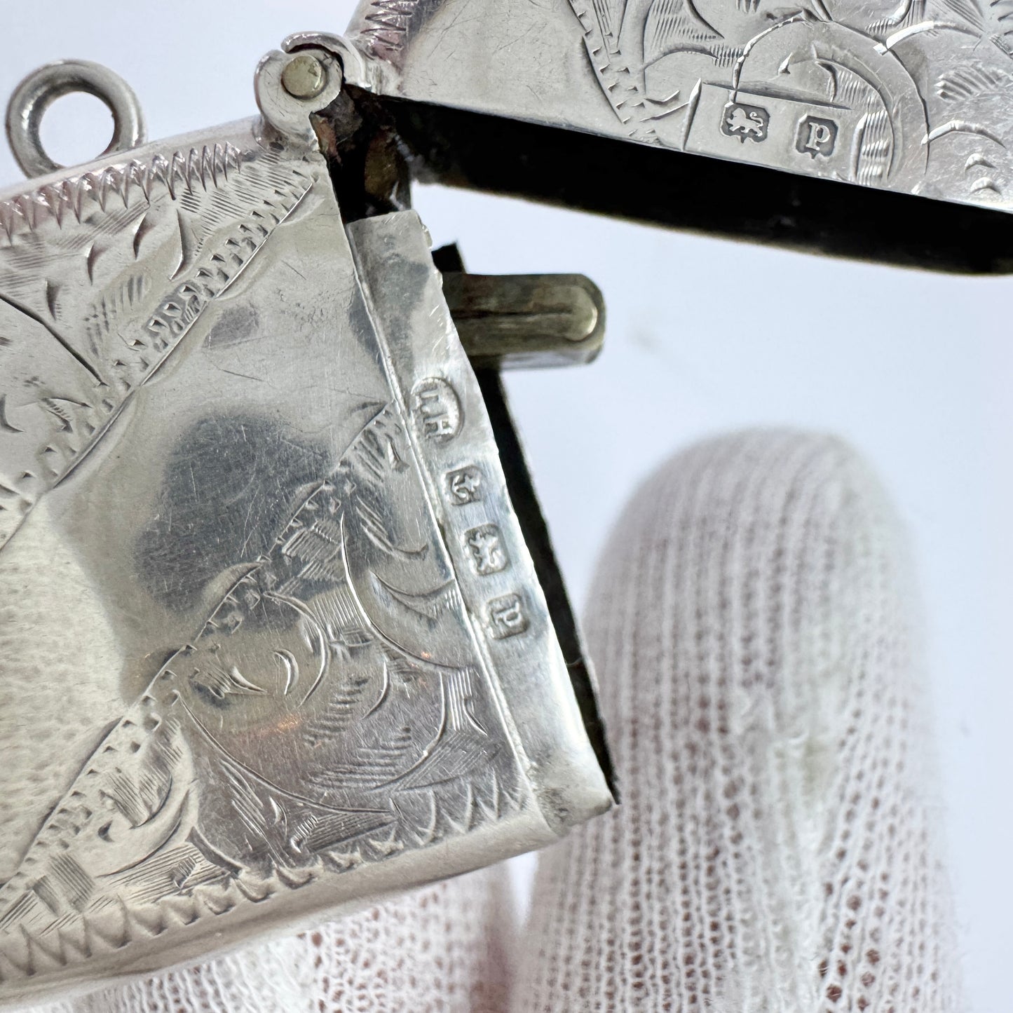 Birmingham 1914. Antique Sterling Silver Veta Case.