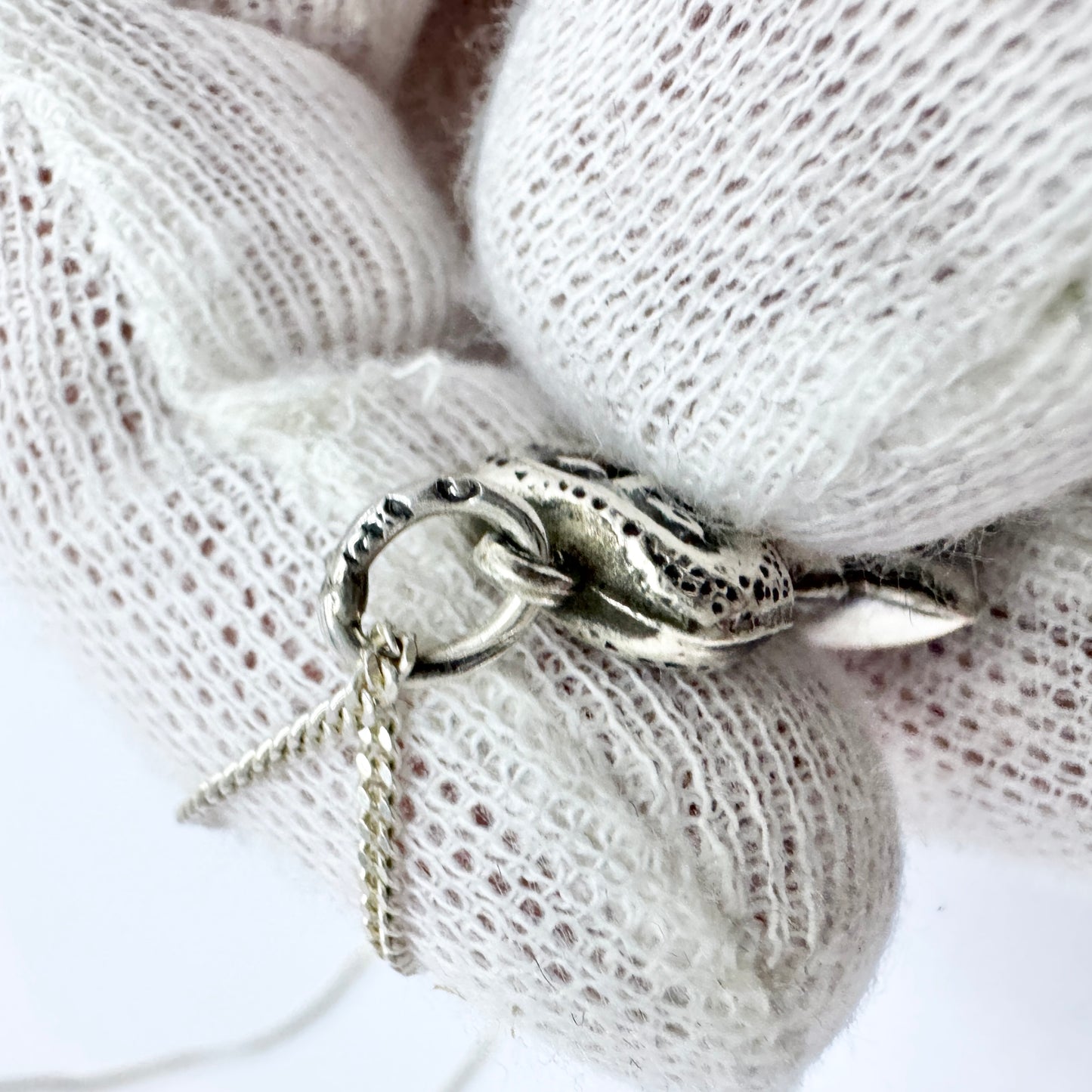 Olle Ohlsson for Kaplan, Sweden ca 1960s. Sterling Silver Pendant Necklace.