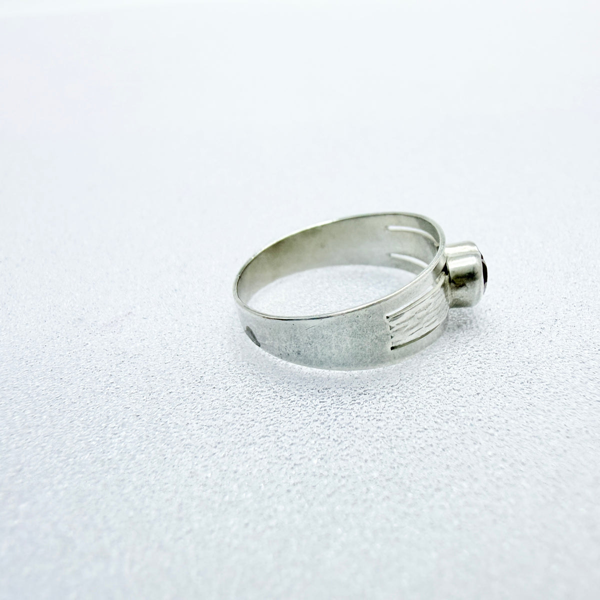 Frey & Co, Germany ca 1940. Vintage WW2-era Solid Silver Red Paste Ring.