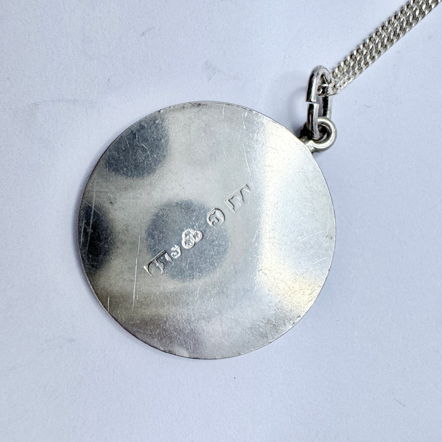 Victor Janson, Sweden 1972. Vintage Hippie-era Peace Sign Pendant Necklace.