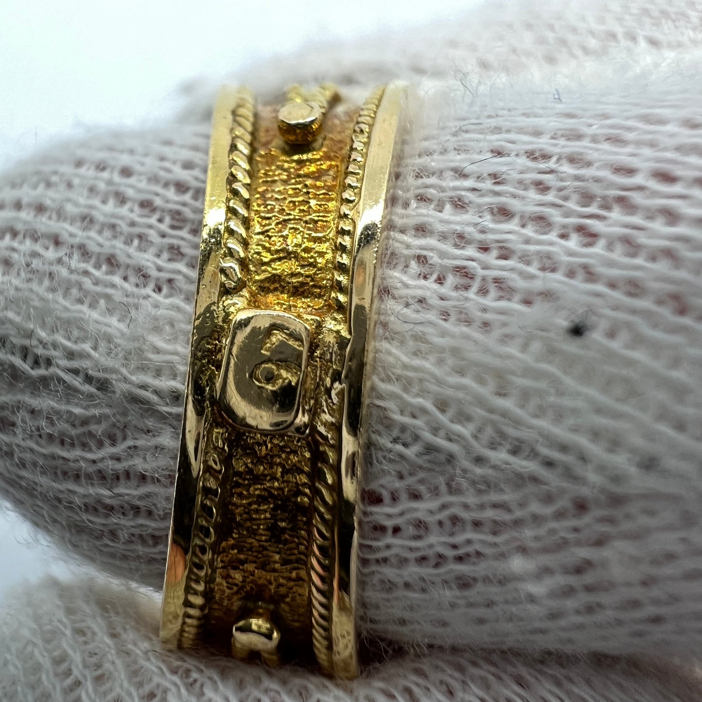 Vintage 14k Gold Synthetic Sapphire Etruscan Revival Ring.
