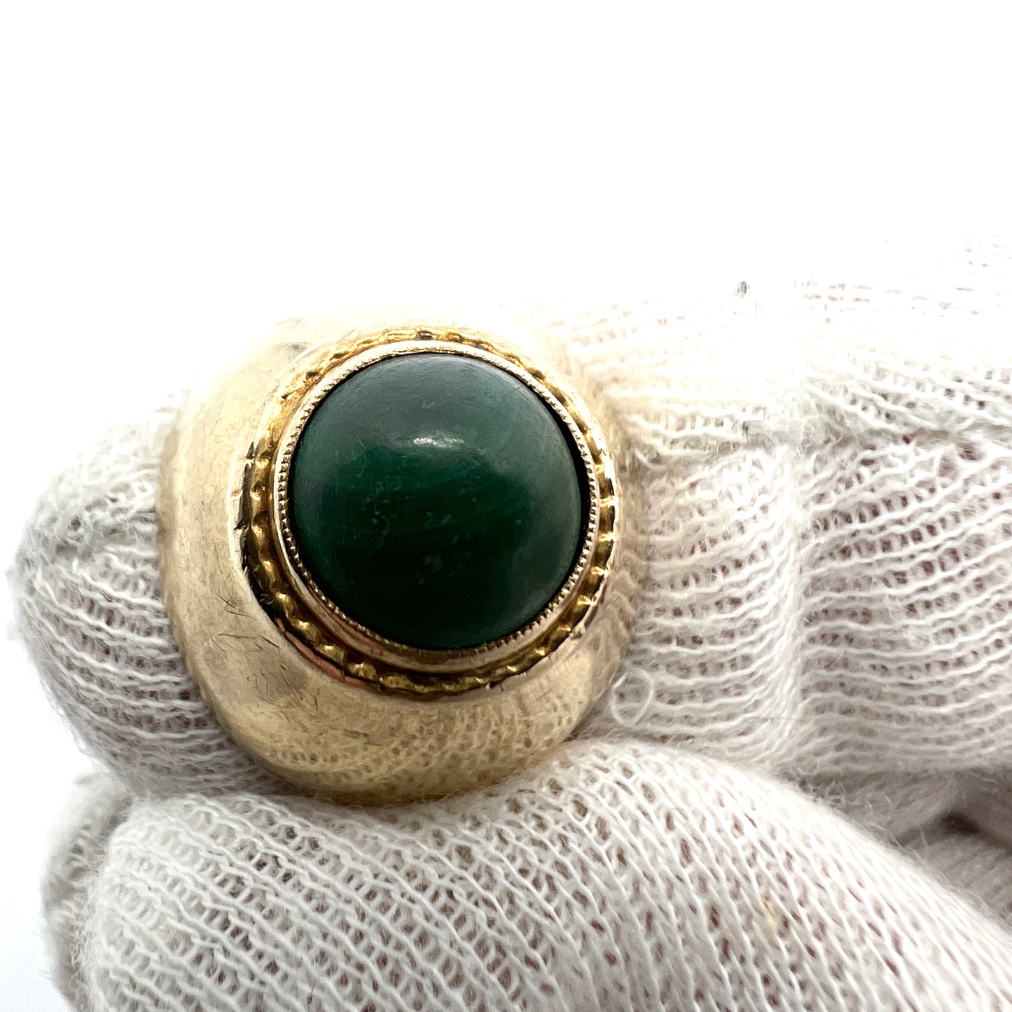 G Dahlgren, Sweden 1952 Vintage Mid-Century Modern 18k Gold Malachite Ring.