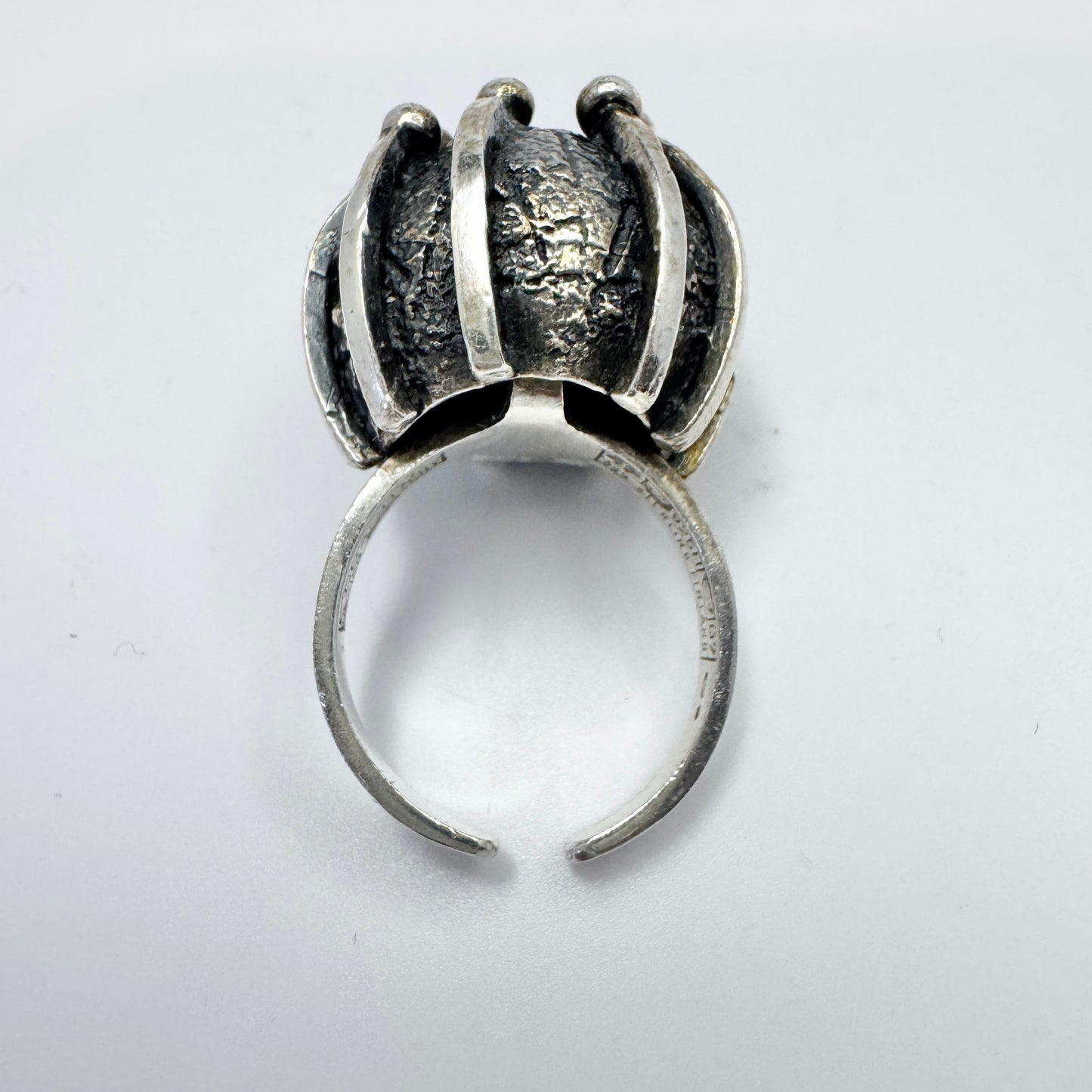 Erik Granit, Finland 1969. Bold Vintage Poppy Flower Sterling Silver Ring.