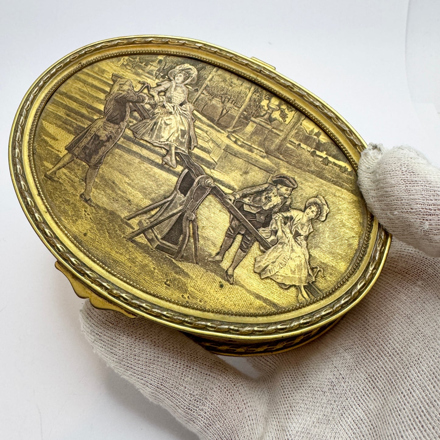 France early 1900s. Antique Yellow Metal Jewelry Casket Box