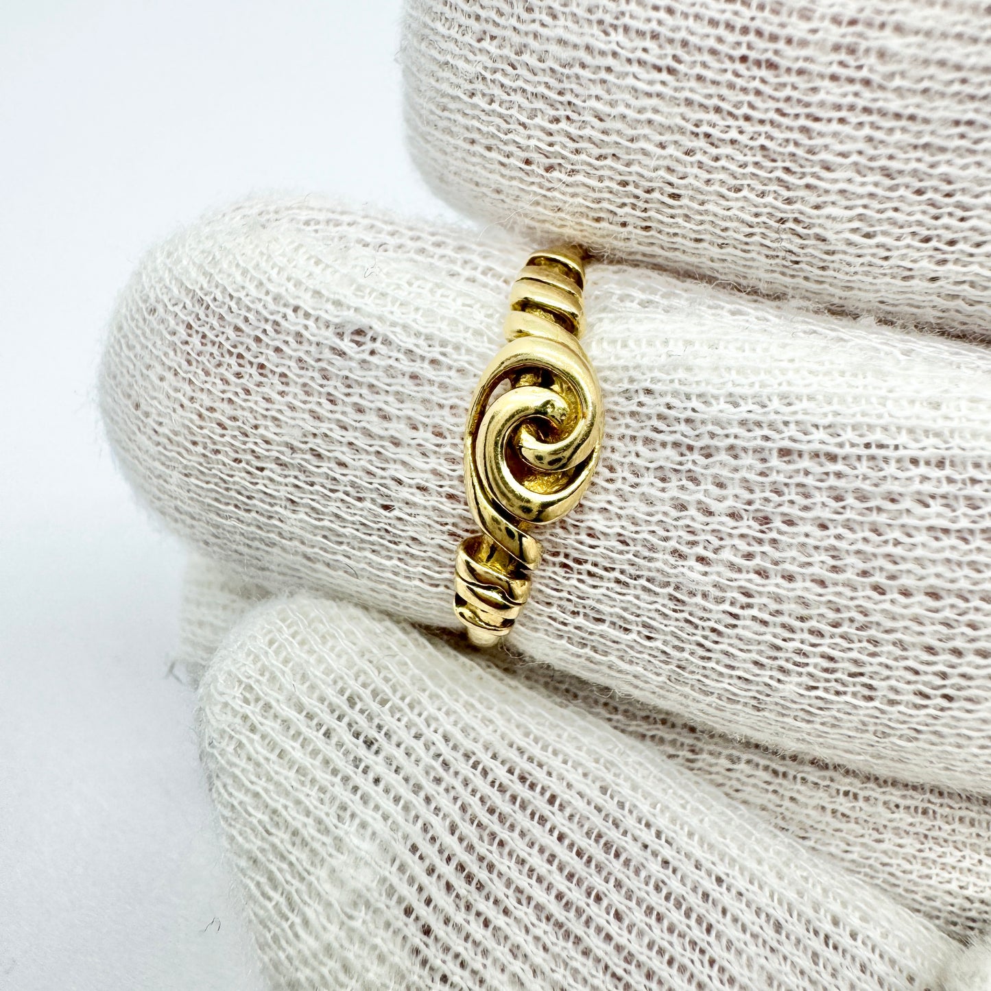 ベングト・ハルベリ、スウェーデン、1991年。ビンテージ バイキング コピー ラブ ノット ウェディング バンド リング。