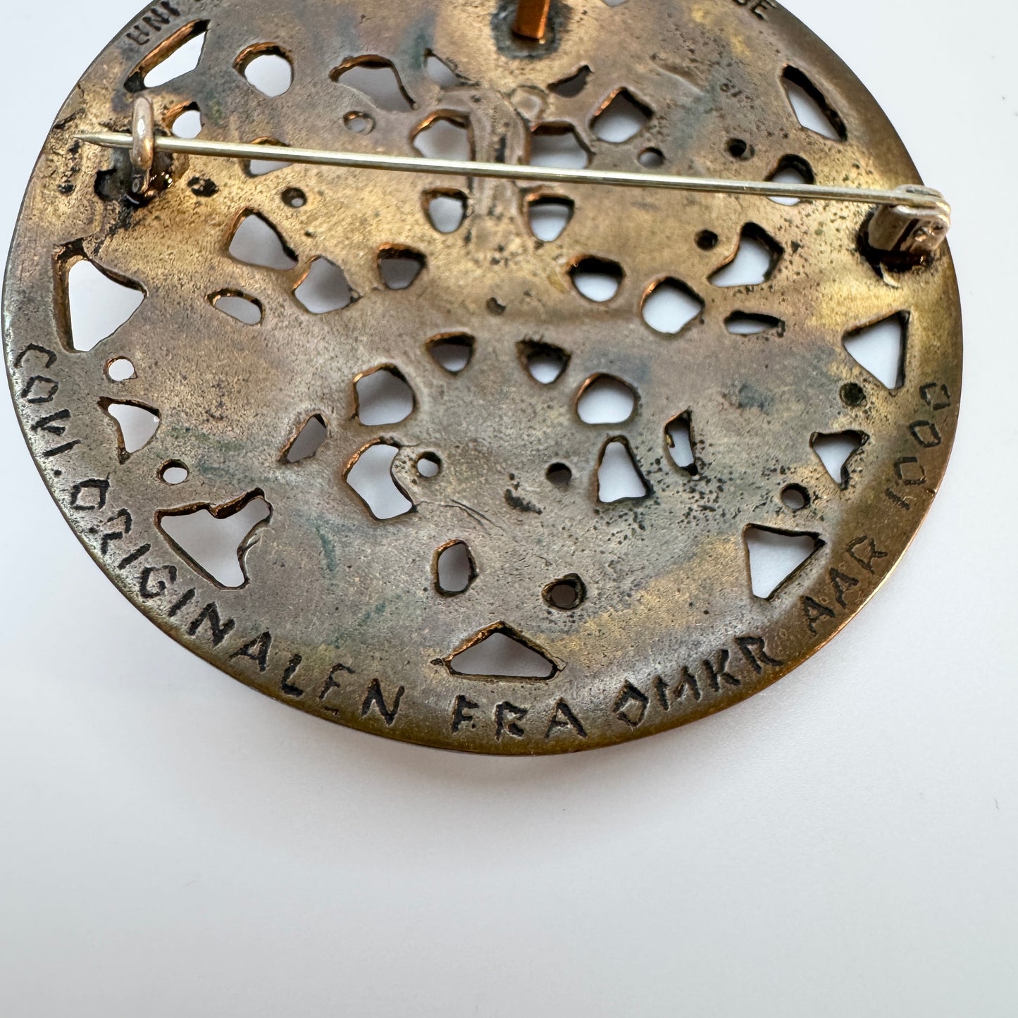 UNI David-Andersen, Norway. Large Bonze Viking Copy Brooch Pendant.