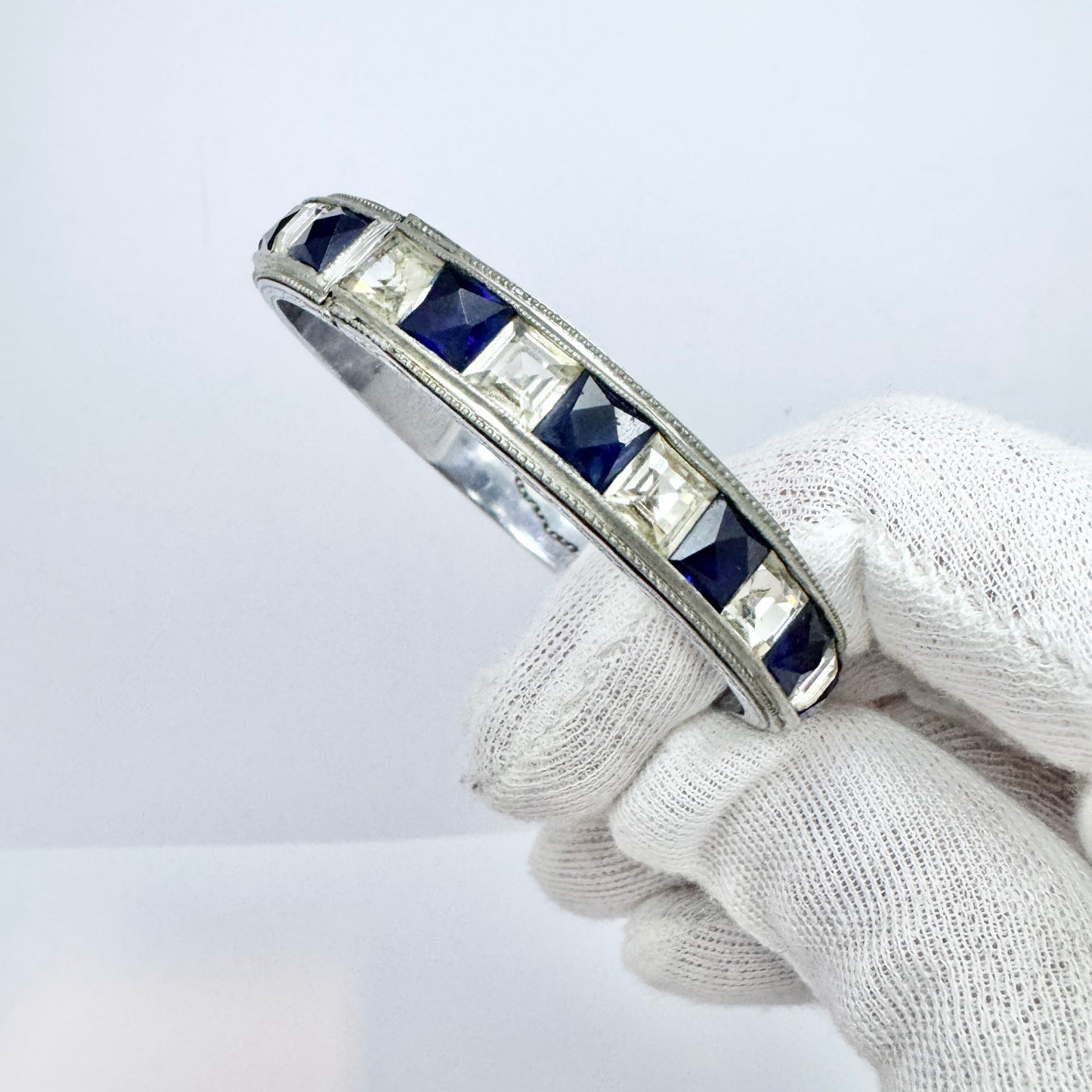 Nov-E-Line, USA 1920-30s. Art Deco Costume Jewelry Hinged Bangle Bracelet.