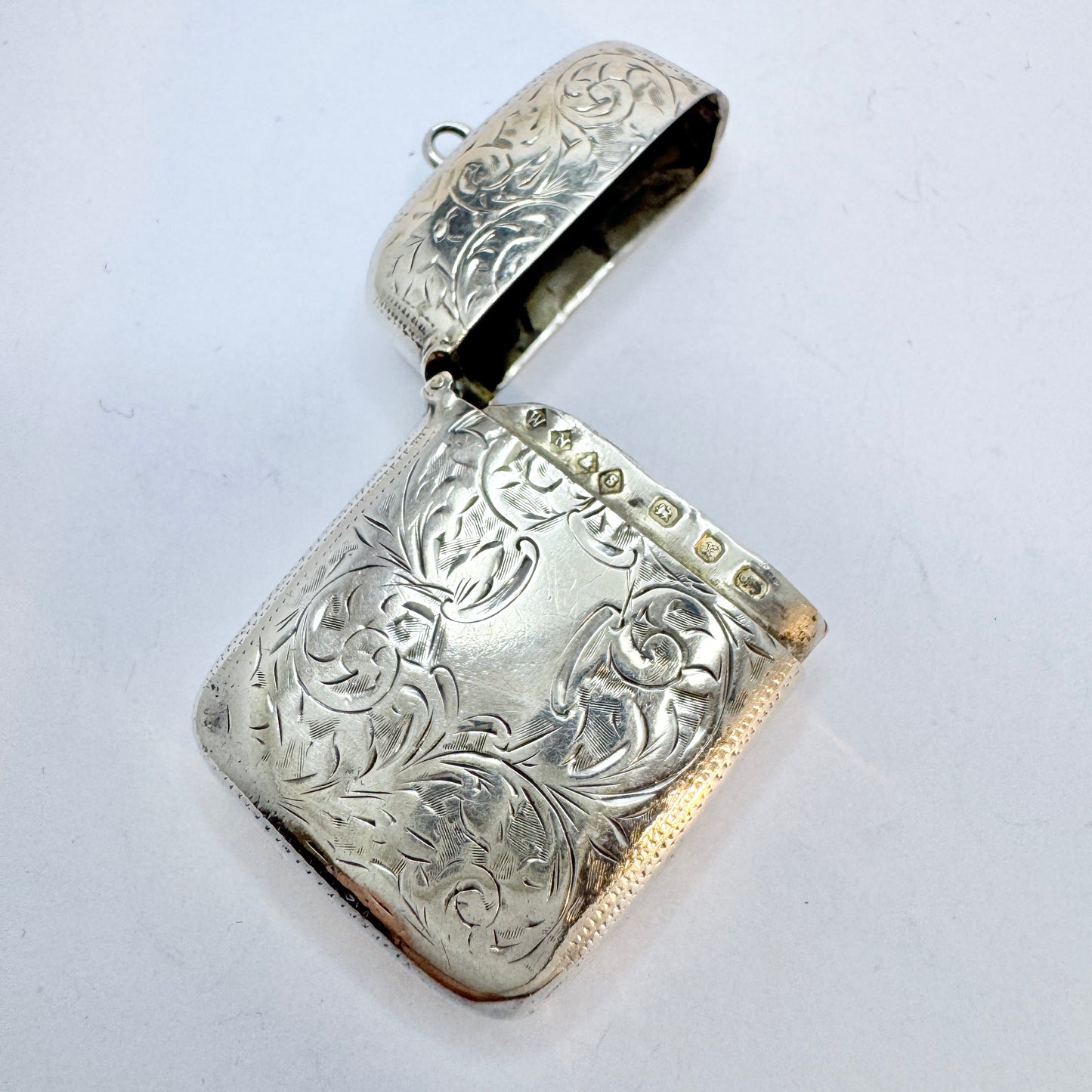 William Norris & Sons, Birmingham 1897. Antique Sterling Silver Vesta Case.