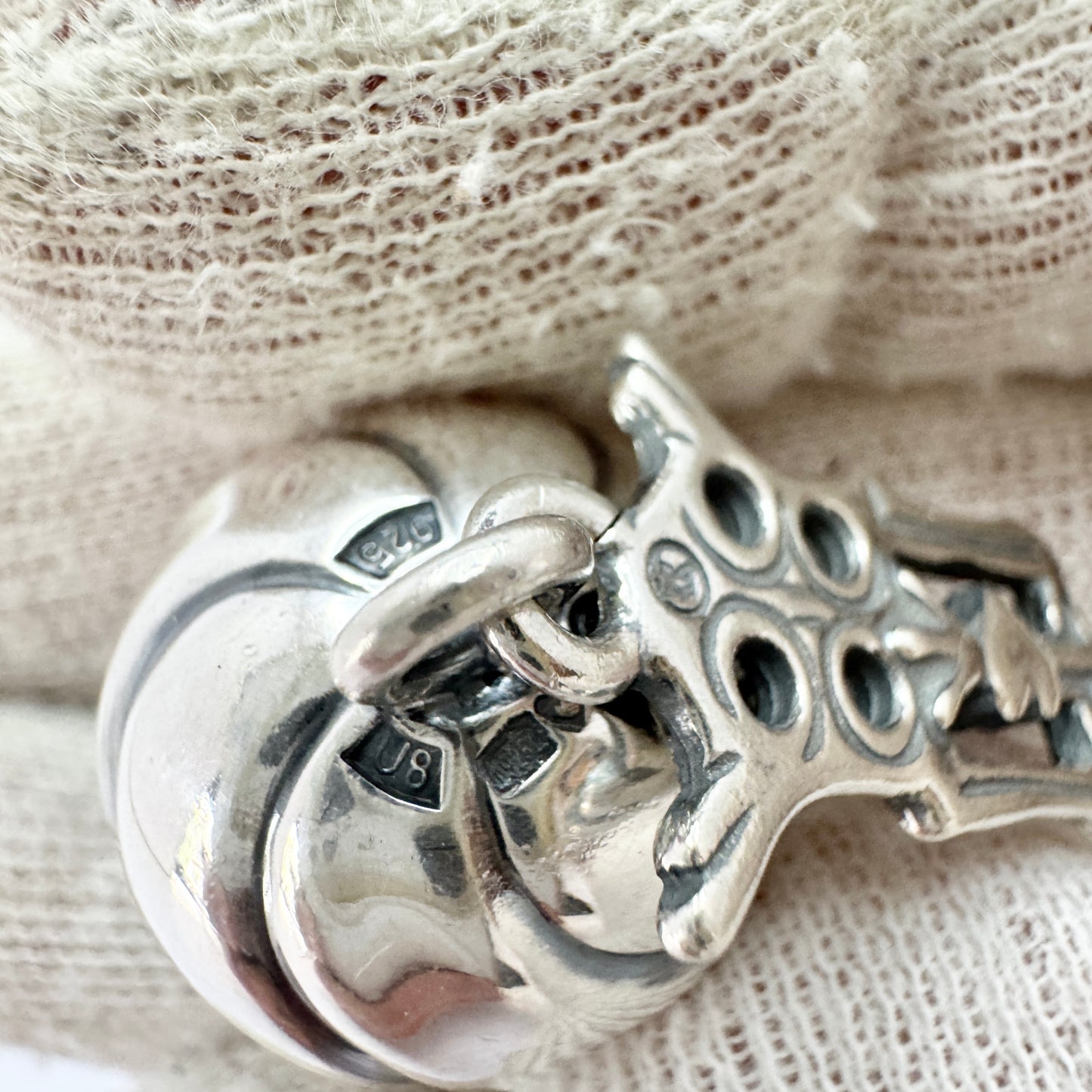 Kalevala Koru, Finland. Vintage Sterling Silver Pendant Necklace.