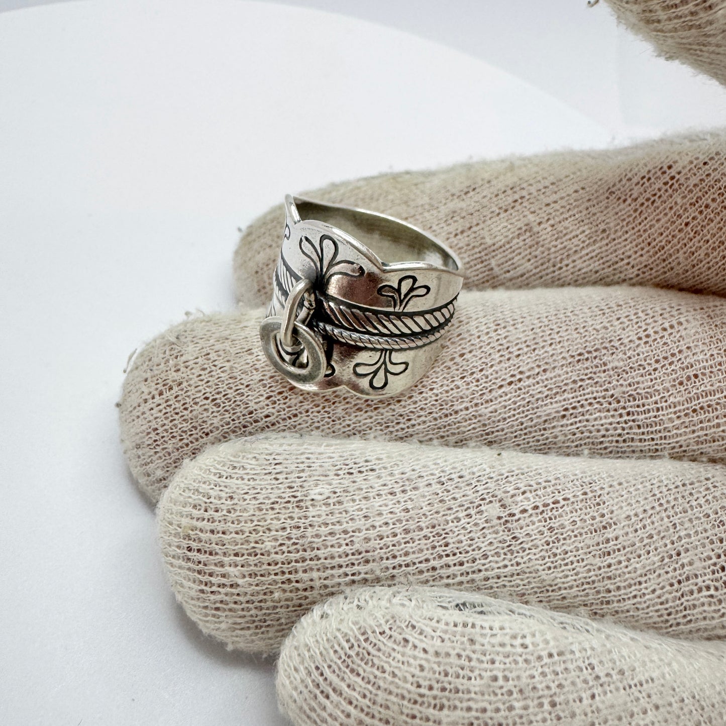 Kalevala Koru, Finland. Vintage Sterling Silver Sami / Laplander Ring.