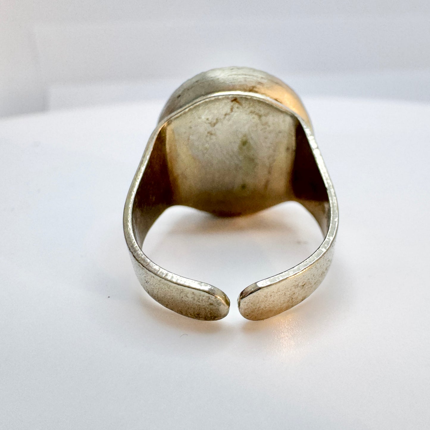 Vintage 1970s. Pewter Blue Art Glass Ring.