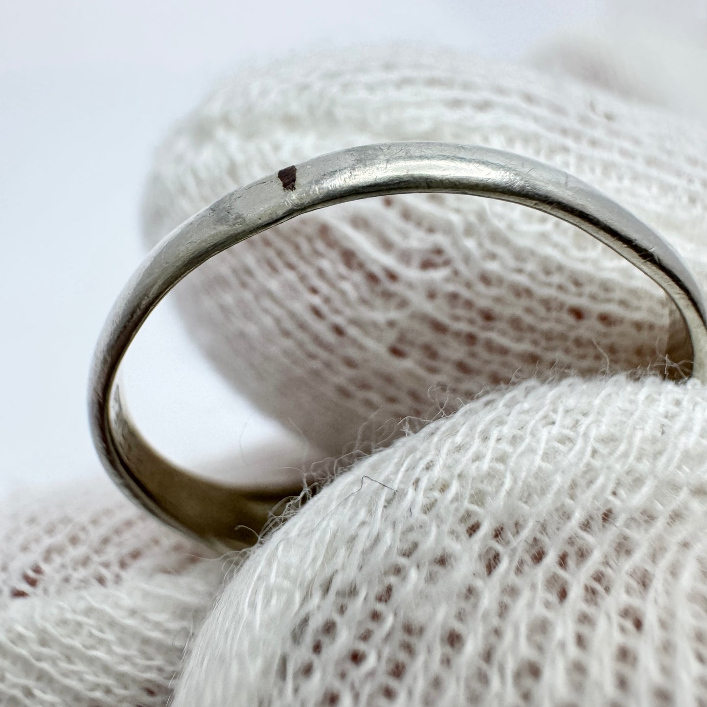 Frey & Co, Germany 1950-60s. Solid Silver Chrysoprase Ring.