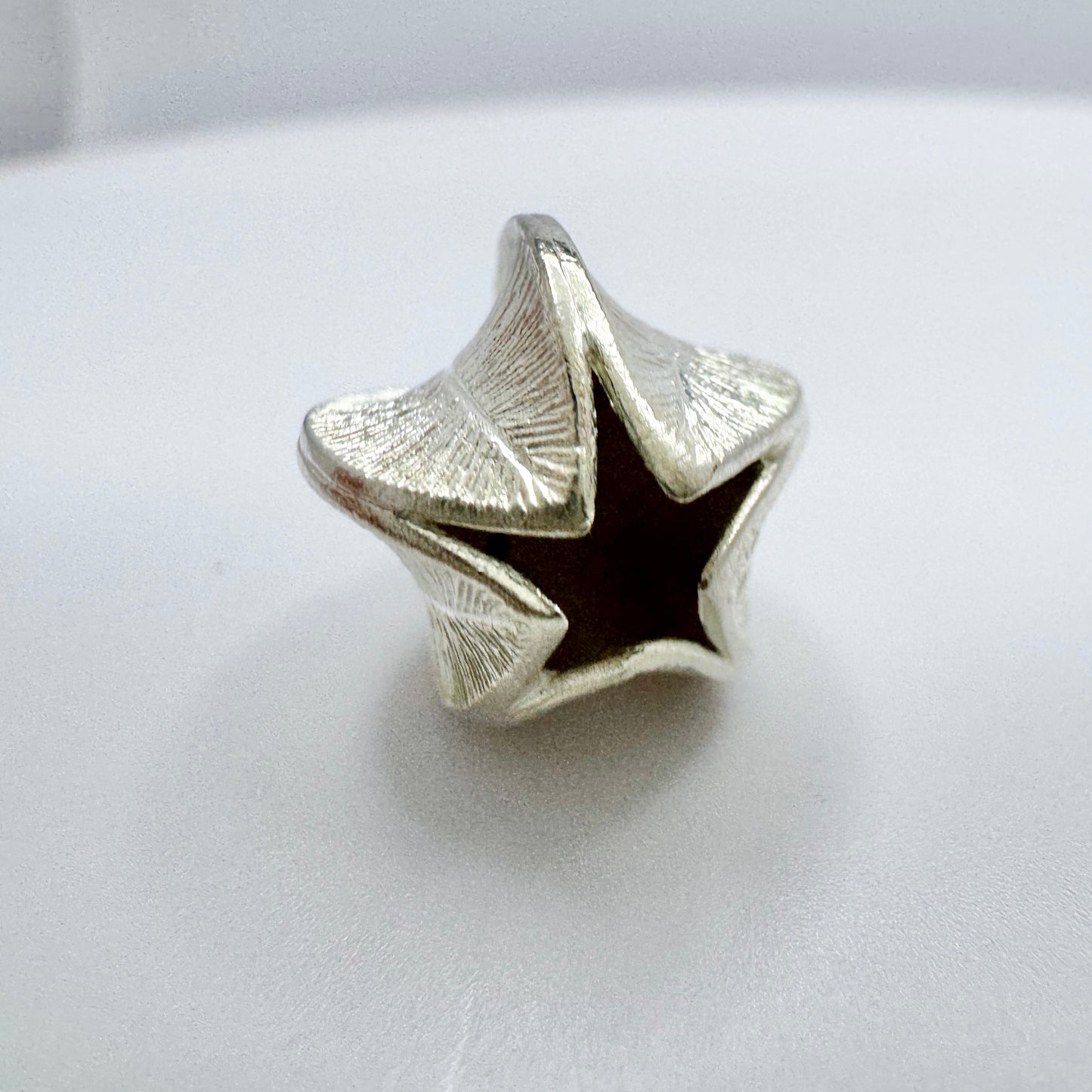 Kalevala Koru, Finland. Vintage Sterling Silver Charm / Pendant. Design: Snow Flower