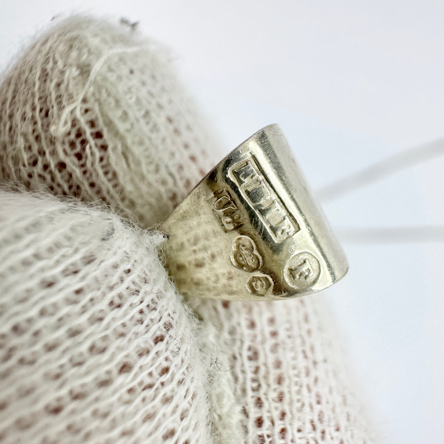 Ekström & Blohm, Sweden 1946. Vintage Sterling Silver Flower Pendant Necklace.