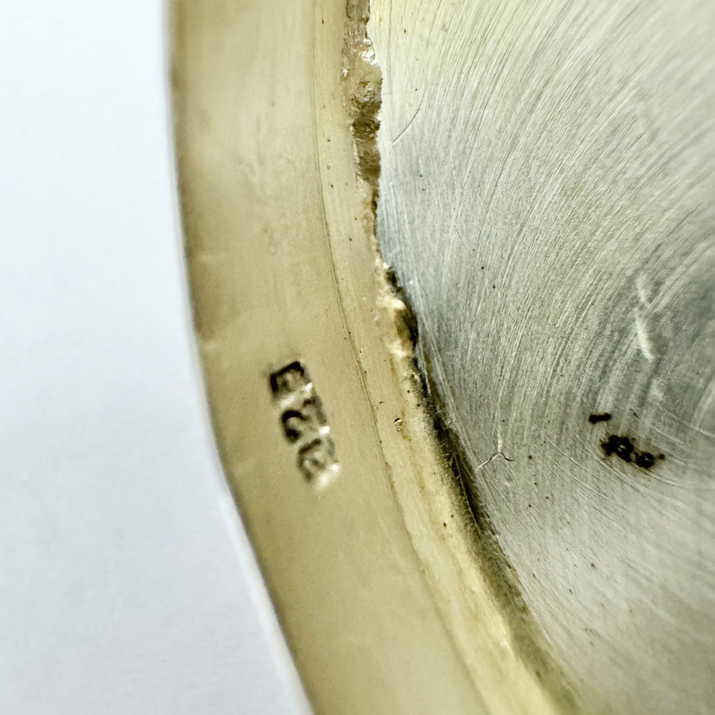 Vintage Sterling Silver Candy Pill Box.