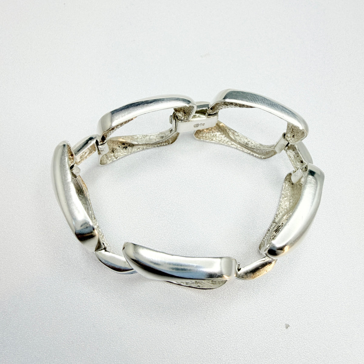 Oreficeria Medicea di Urei Rosanna, Italy ca 1980s. Vintage Sterling Silver Enamel Bracelet.