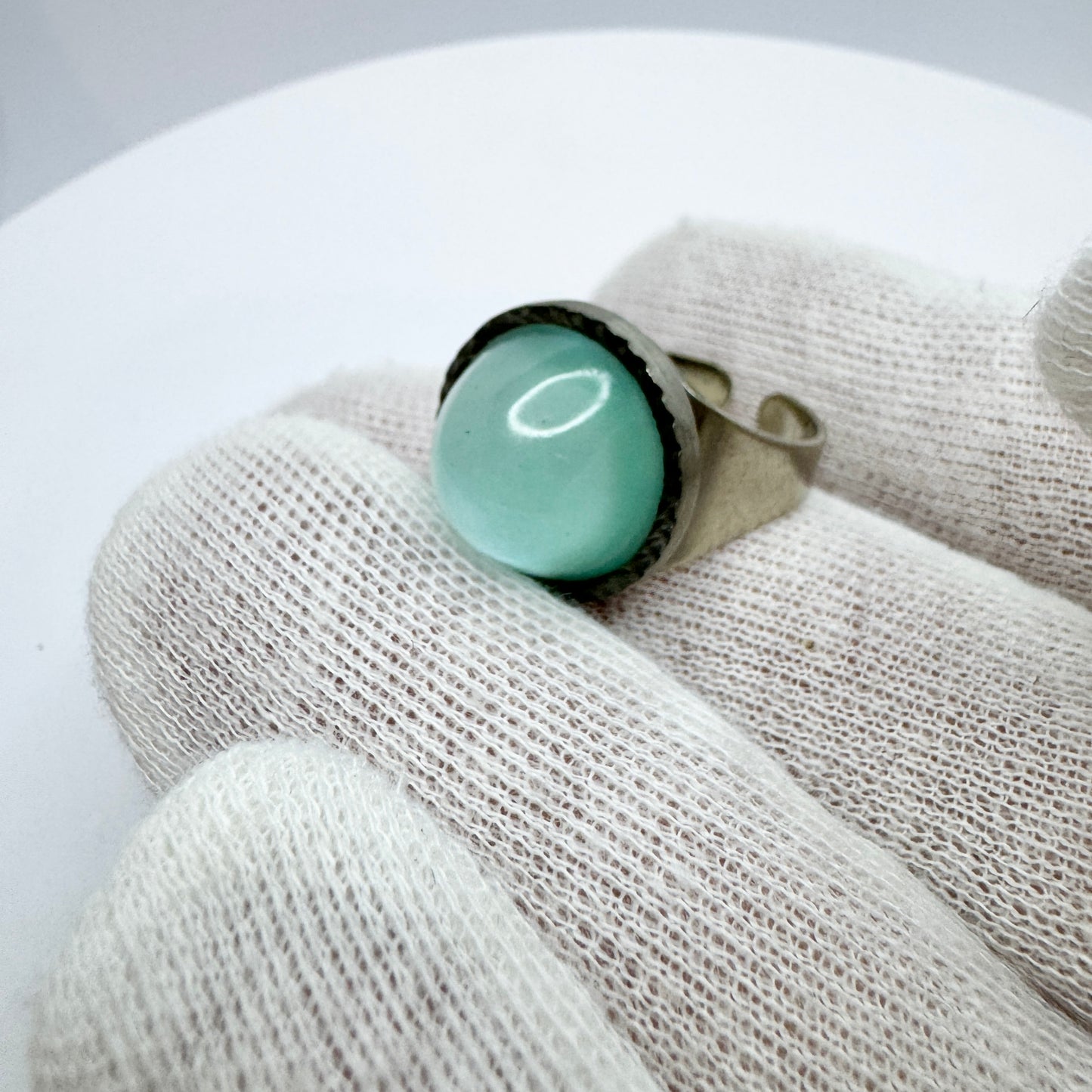 Vintage 1970s. Pewter Blue Art Glass Ring