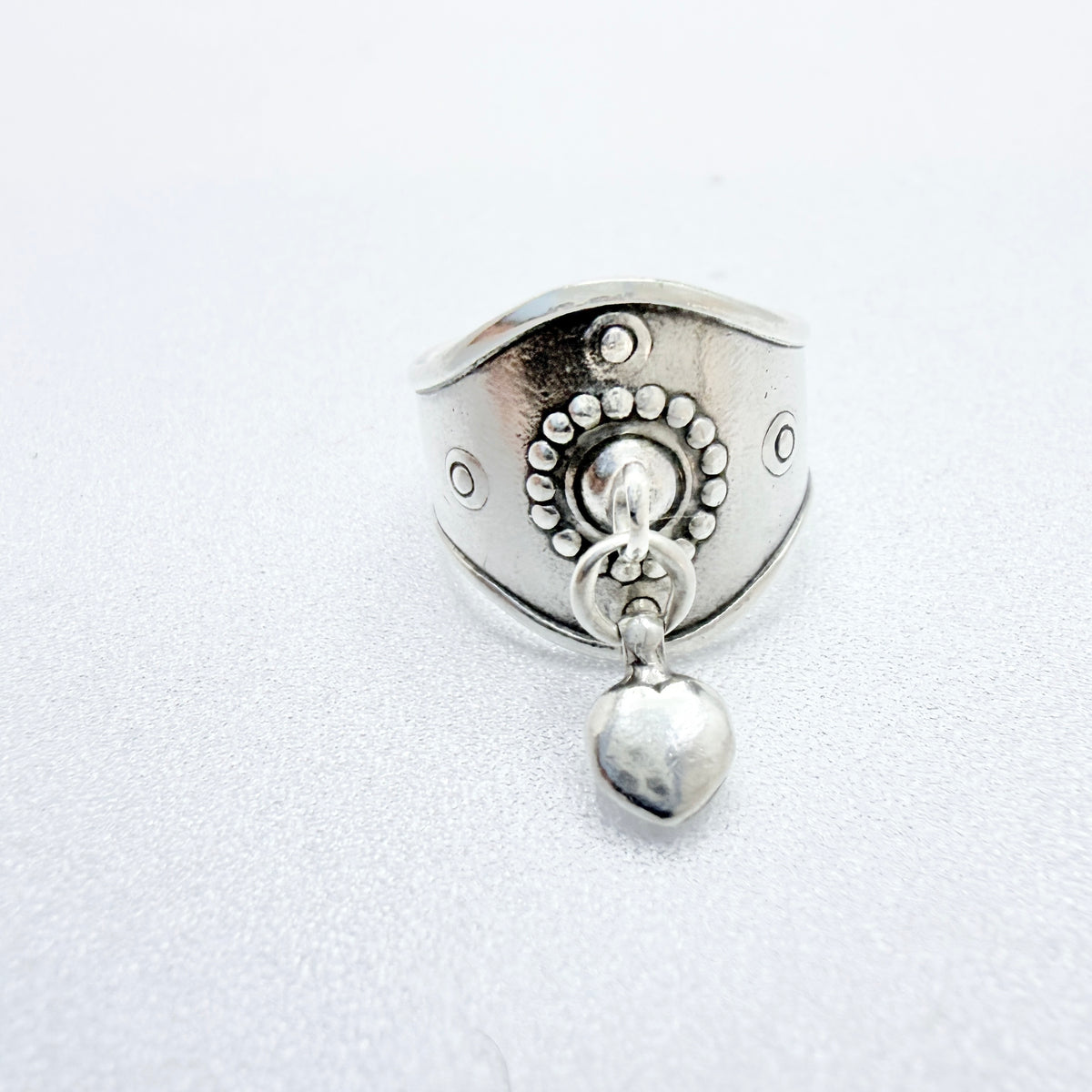 Kalevala Koru, Finland. Vintage Sterling Silver Heart Charm Ring