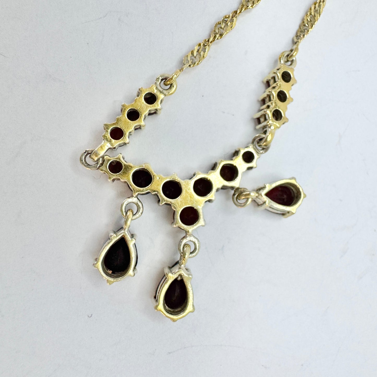 Vintage Sterling Silver Garnet Necklace.