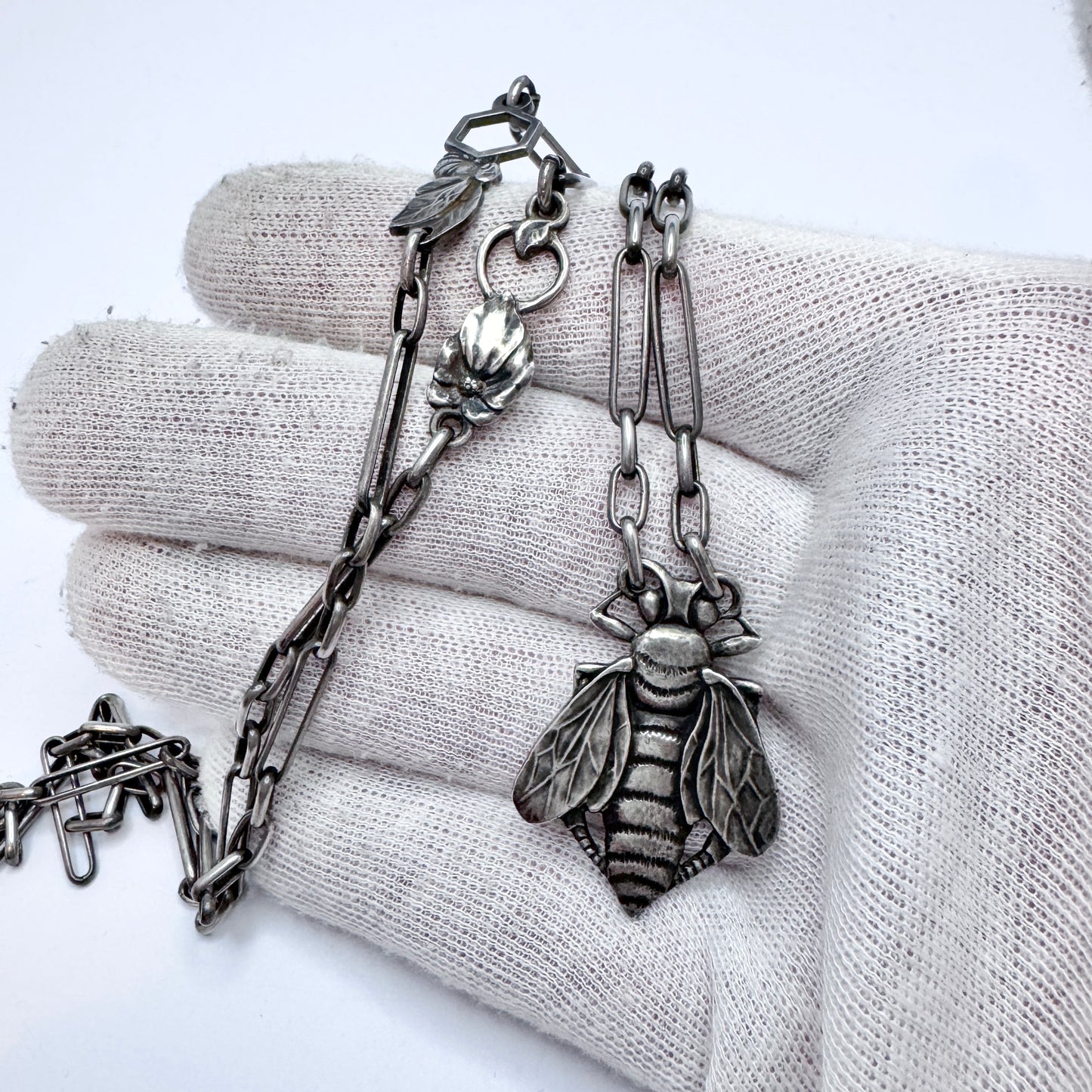 Charles Thomae & Son, USA 1920s. Antique Sterling Silver Insects Necklace.