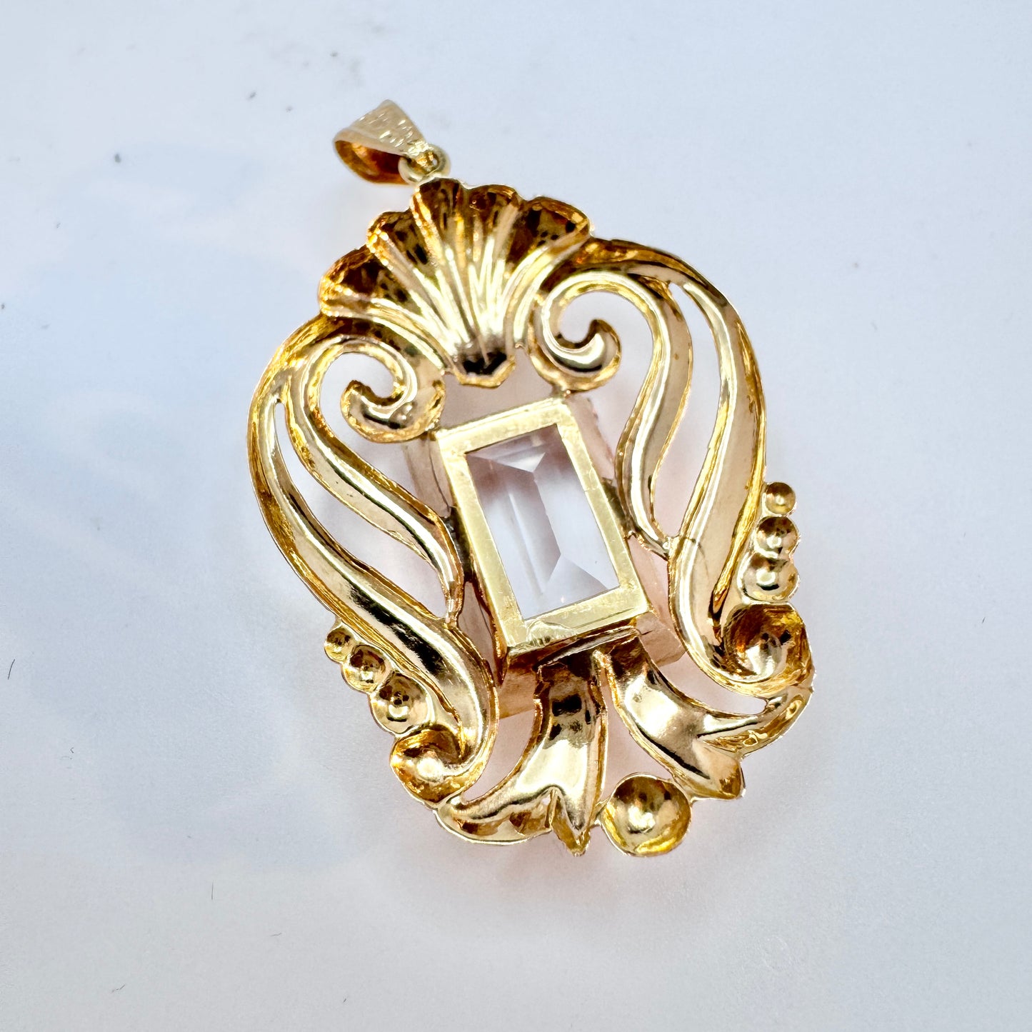 Hallberg, Sweden 1952, Vintage 18k Gold Rock Crystal Pendant
