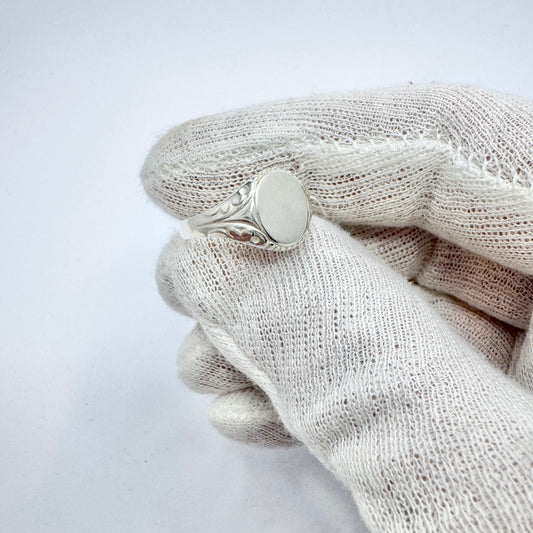 Vintage c 1950. Vintage Sterling Silver Signet Ring.